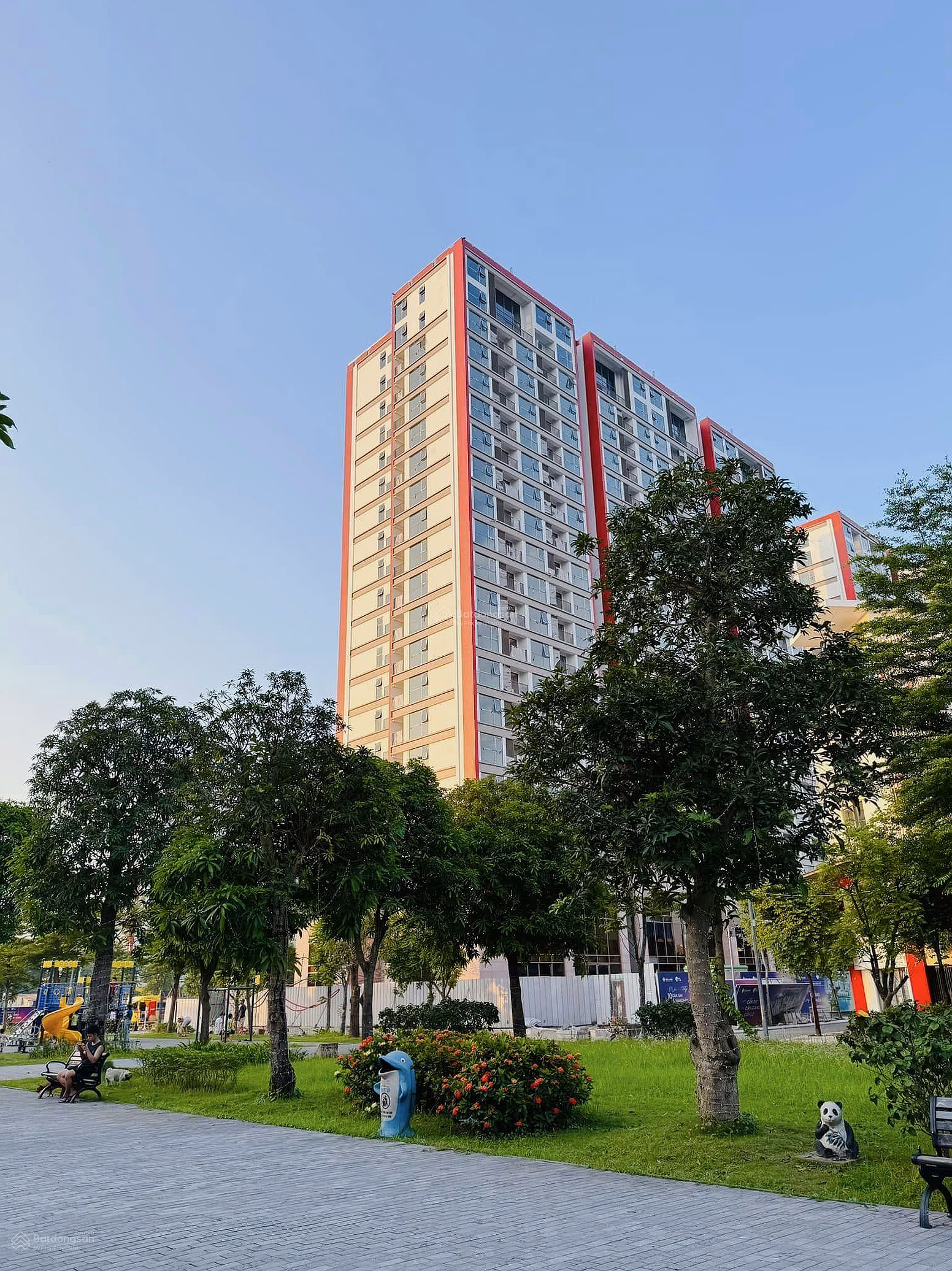 50 new apartments for rent in Khai Son City: 2 - 3 bedroom apartments, best price in the market, furnished/original