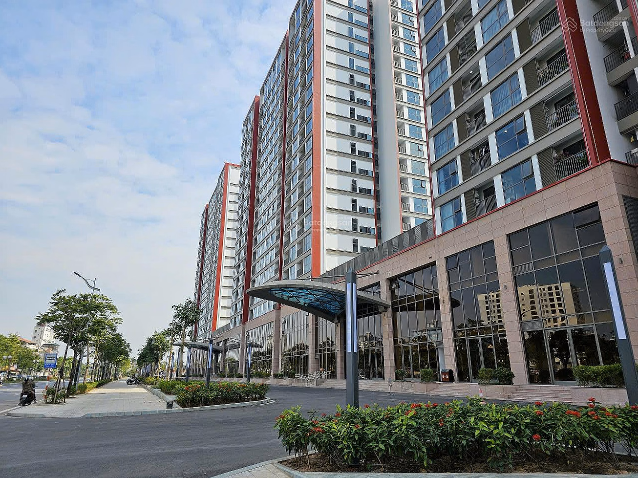 50 new apartments for rent in Khai Son City: 2 - 3 bedroom apartments, best price in the market, furnished/original
