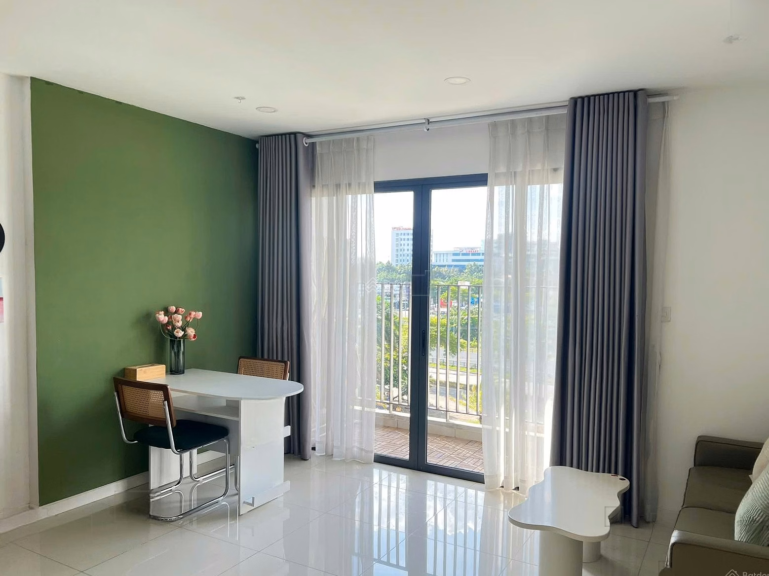Lavida Plus Studio 37m2 - 12 million beautiful furniture, near RMIT University, VivoCity, PMH District 7
