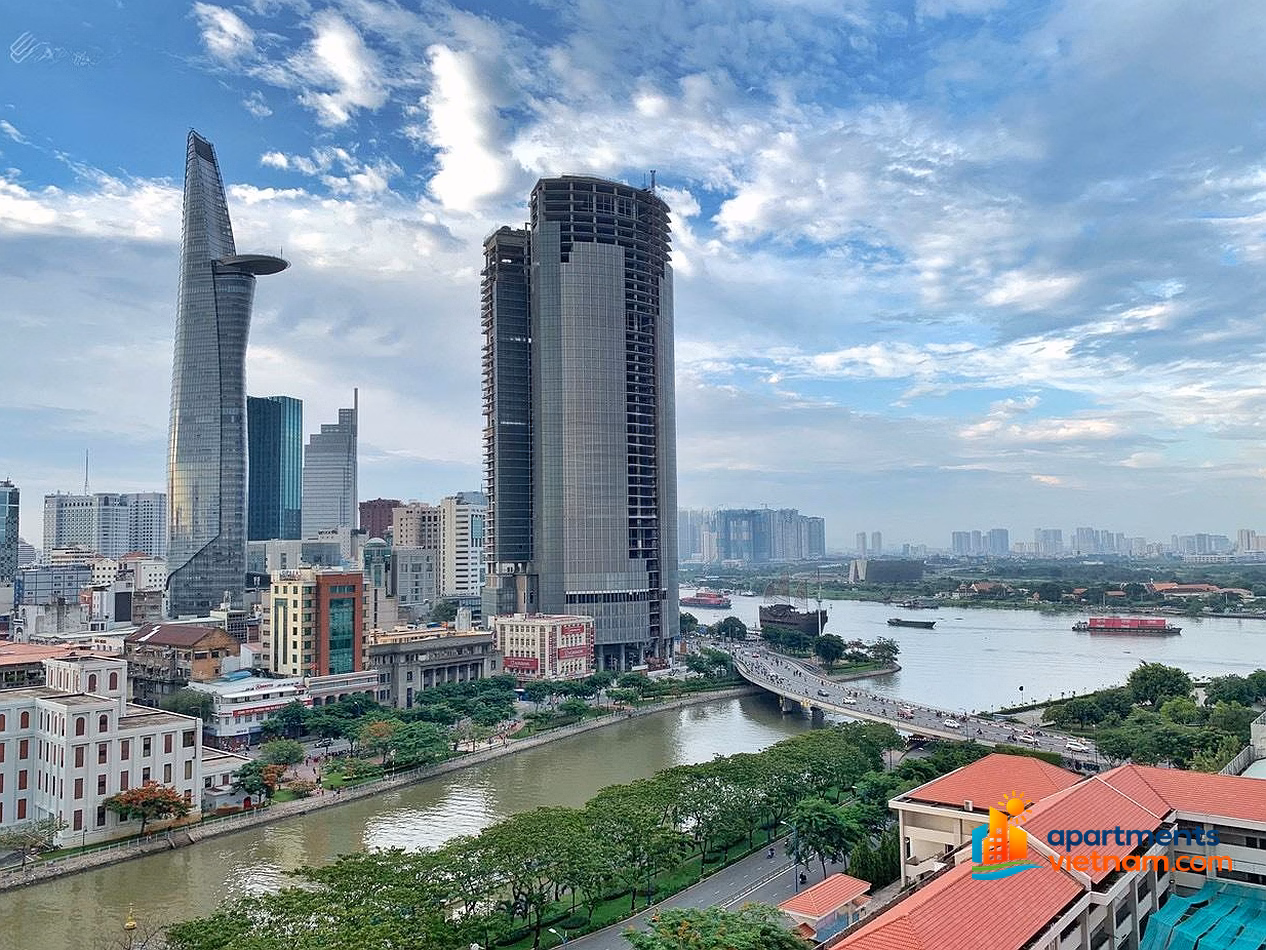 Apartment for rent in District 4 Saigon Royal 88m² nice view***