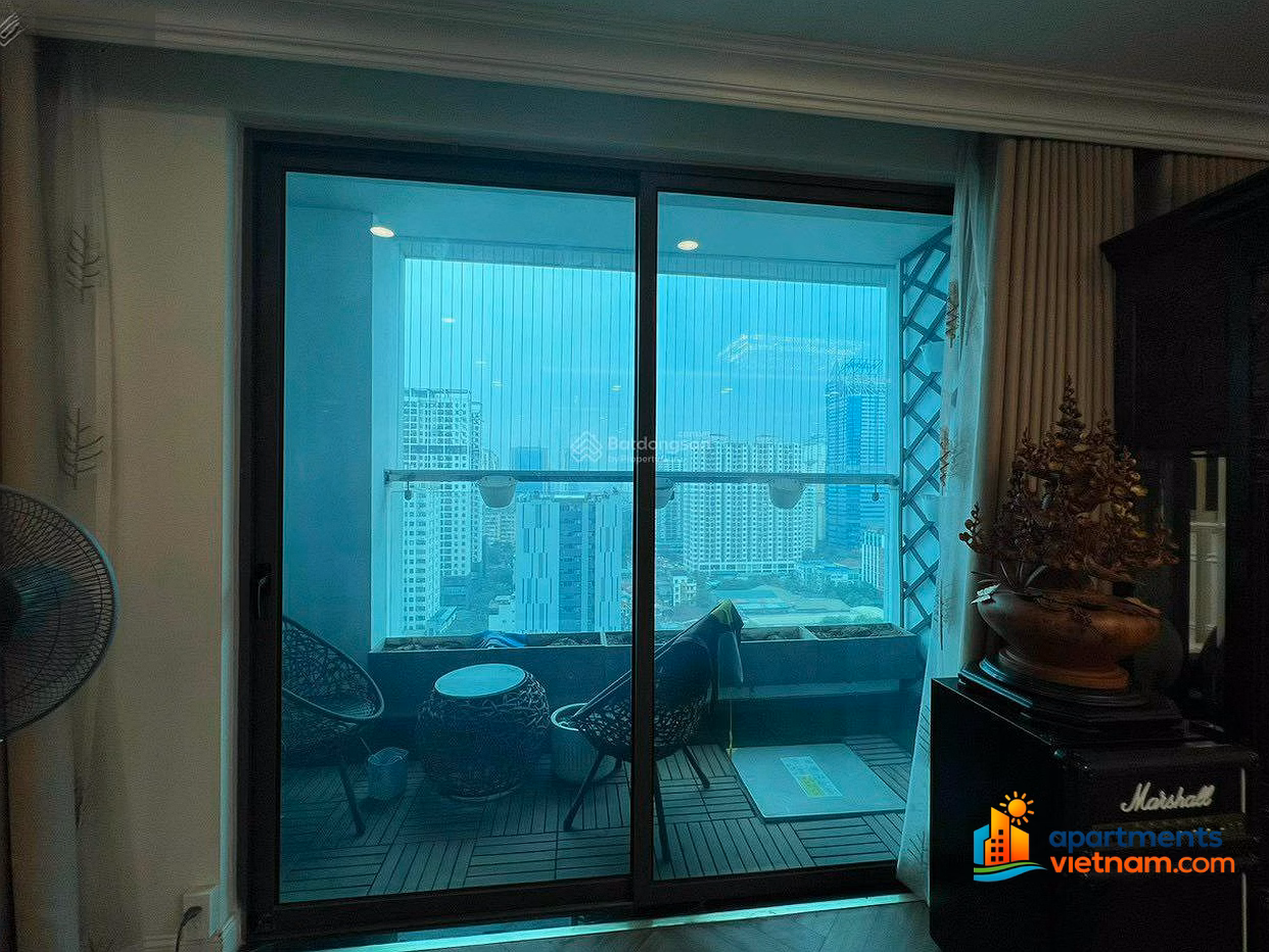 (Real photo - real price). The owner needs to transfer apartment N05 Hoang Dao Thuy