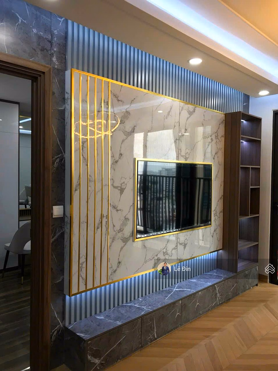 Selling 1 billion cheaper than the market, the owner is selling a 3-bedroom apartment of 107m with HaDo Centrosa registration, District 10, 0989 723 *** Mr DIN