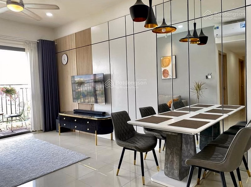 The owner is willing to quickly sell 3 bedrooms 89m2 at the best price - investment contract available