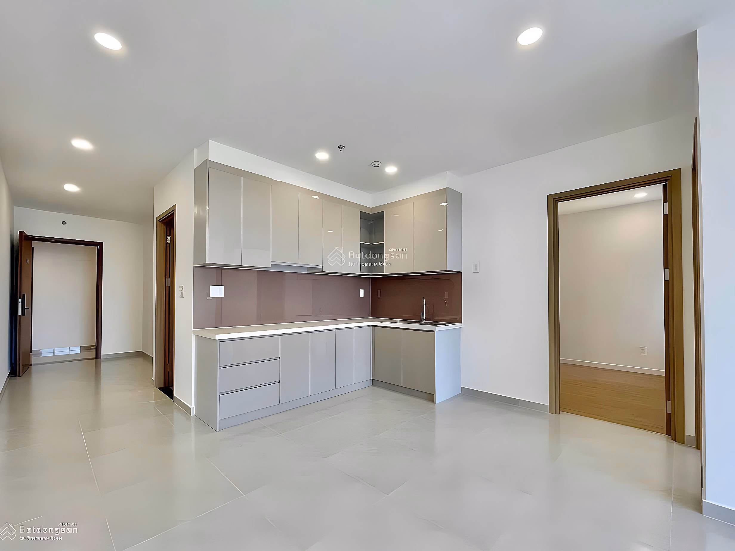 Basket of more than 100 apartments for rent 1 bedroom + 1, 65m2 price 5 million, 2 bedroom, 2WC 75m2 price 6 million, 3 bedroom 8 million Bao PQL