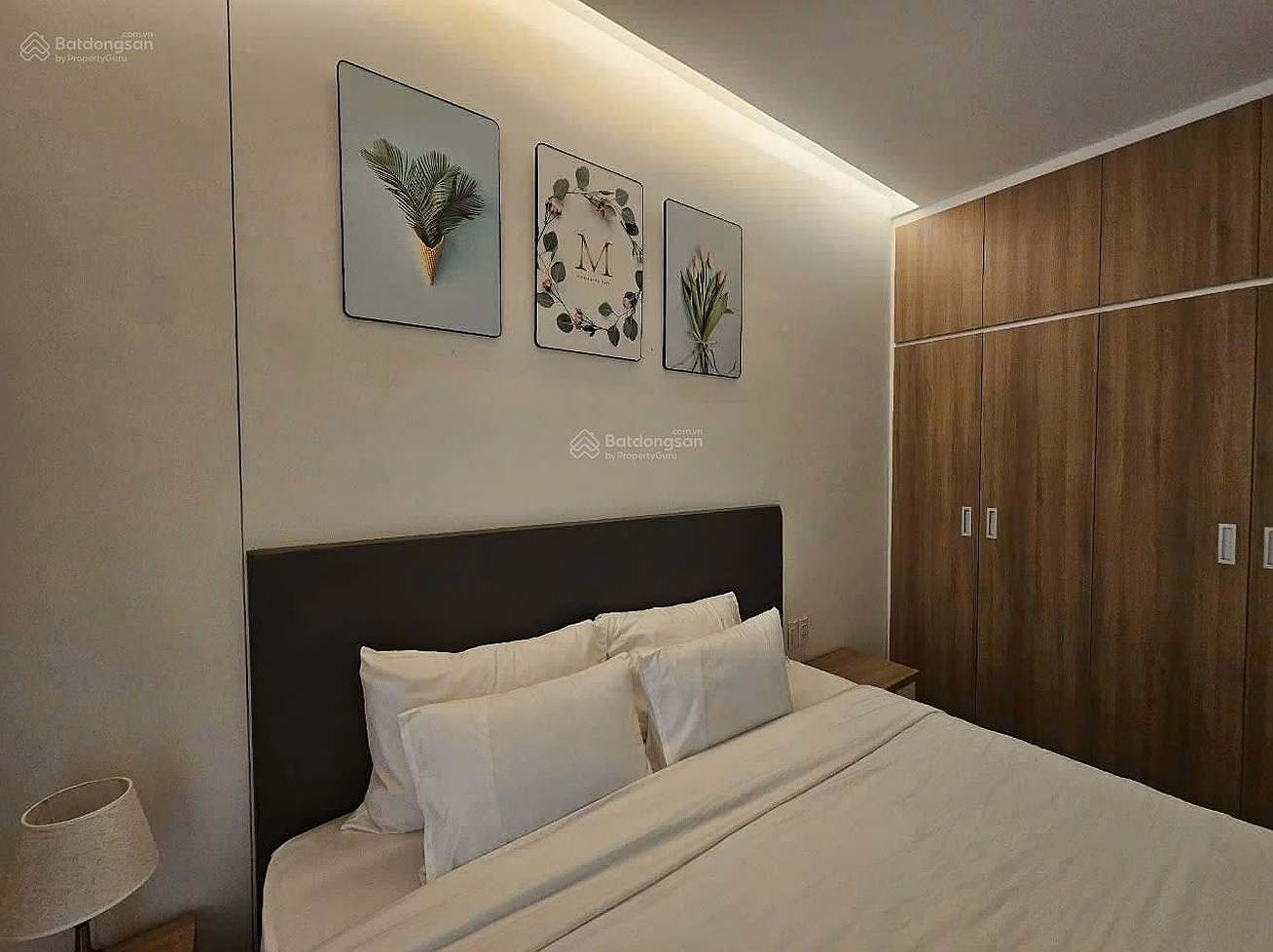 Owner rents Republic Plaza Cong Hoa apartment, area: 55m2 fully furnished - rental price 14 million/month