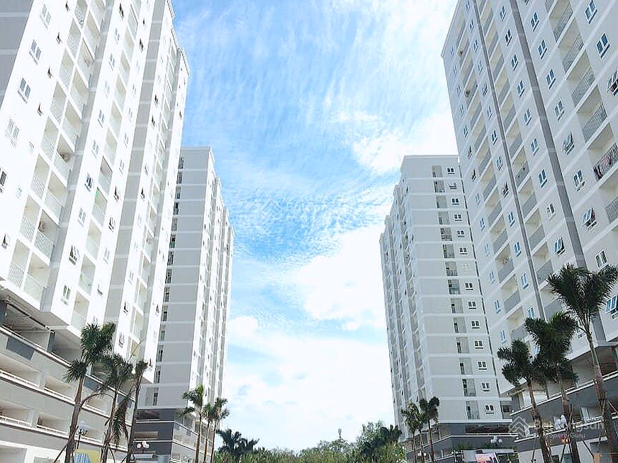 Selling 77m2 apartment for 3.1 billion, at Orchid Park, Nha Be. Furniture included. Already have the book