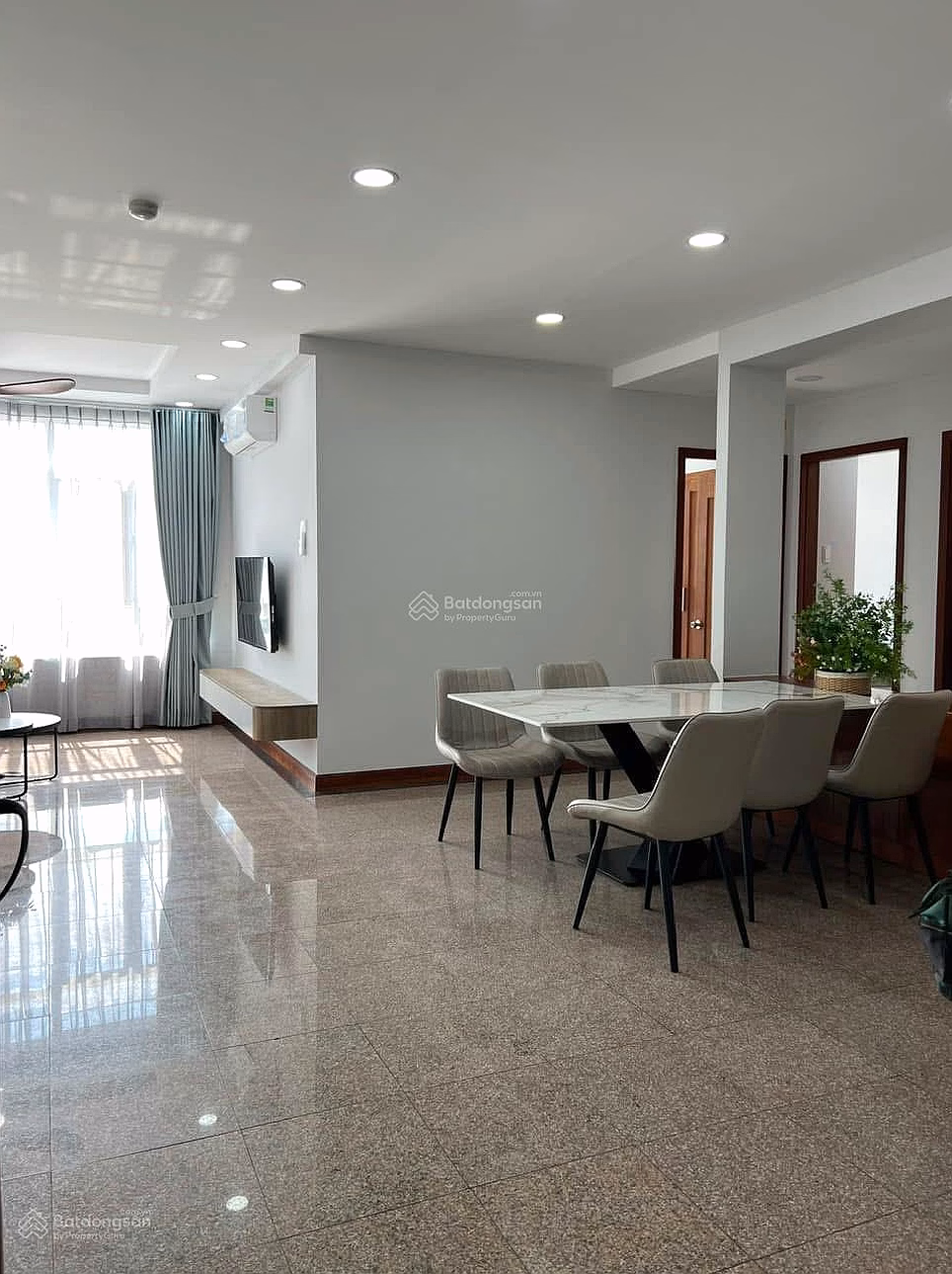 Shopping cart for sale of 2-bedroom apartment - Hoang Anh An Tien Gold House with separate red book, inbox for good price