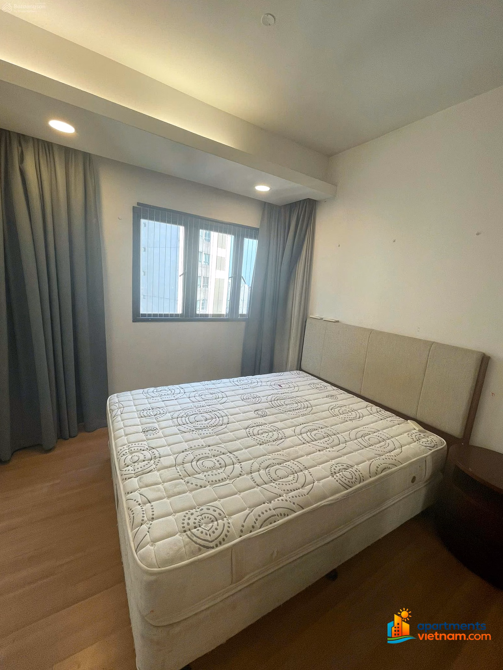 3 bedroom, 2 bathroom apartment for rent in Tower D, Mulberry Lane apartment building, facing Southeast, fully furnished, ready to move in