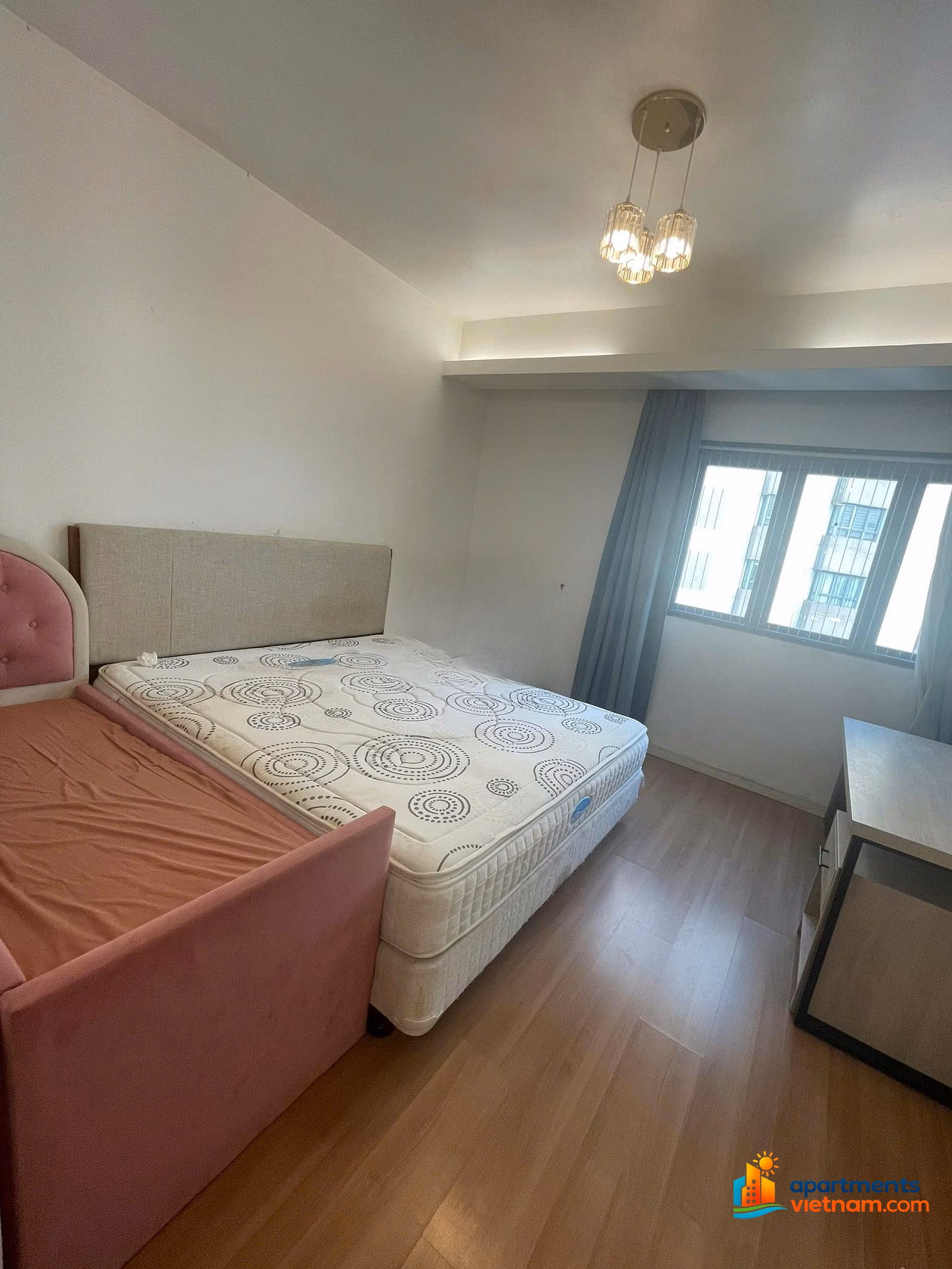 3 bedroom, 2 bathroom apartment for rent in Tower D, Mulberry Lane apartment building, facing Southeast, fully furnished, ready to move in