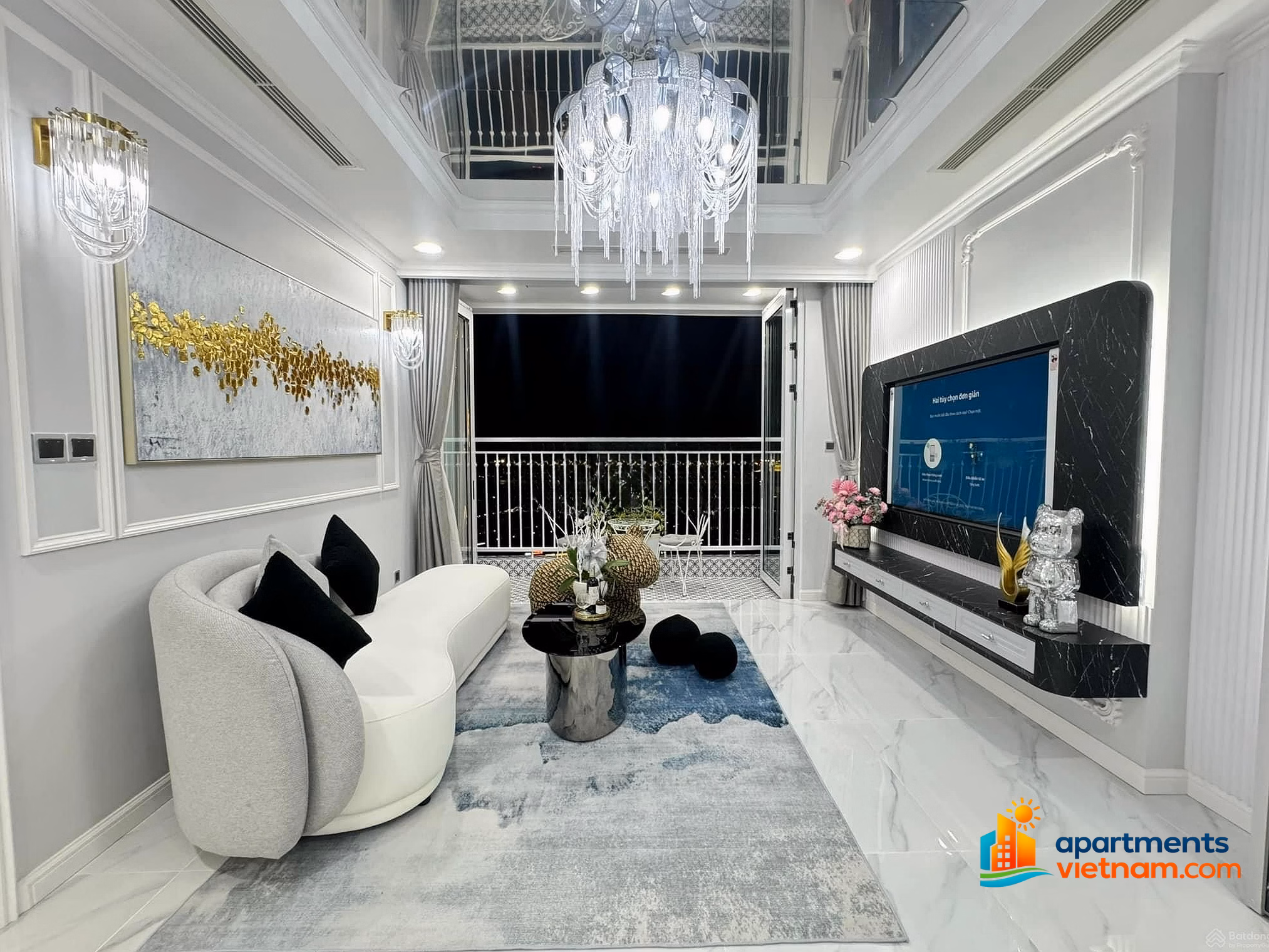Specializing in renting CH Vinhomes Central Park apartments  bedrooms, Landmark 81, best price in Binh Thanh