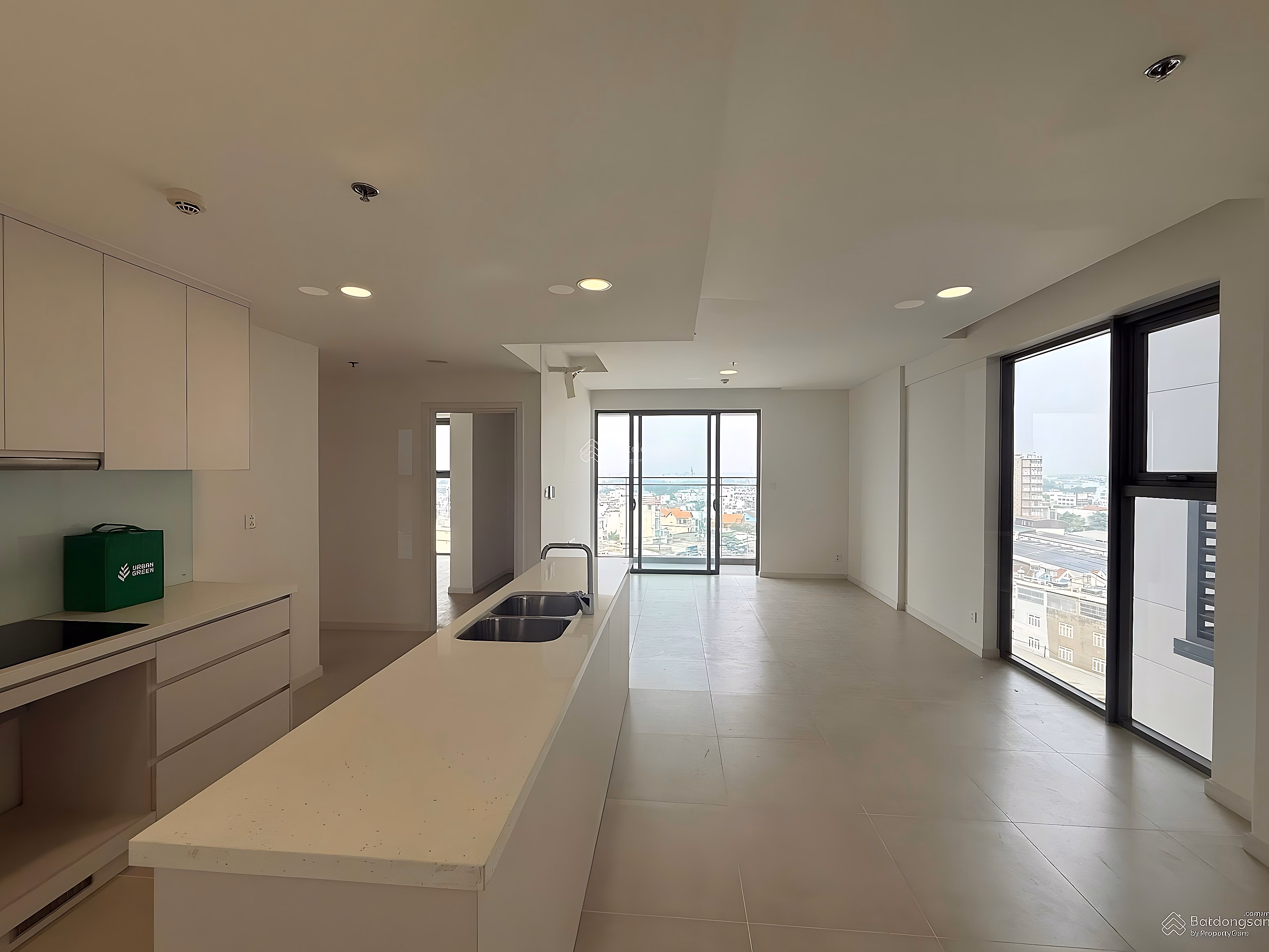 A single apartment with 3 bedrooms, 2 bathrooms, 107m2, rent for only 14 million/month, 2 bedrooms with full interior space, 14-15 million***