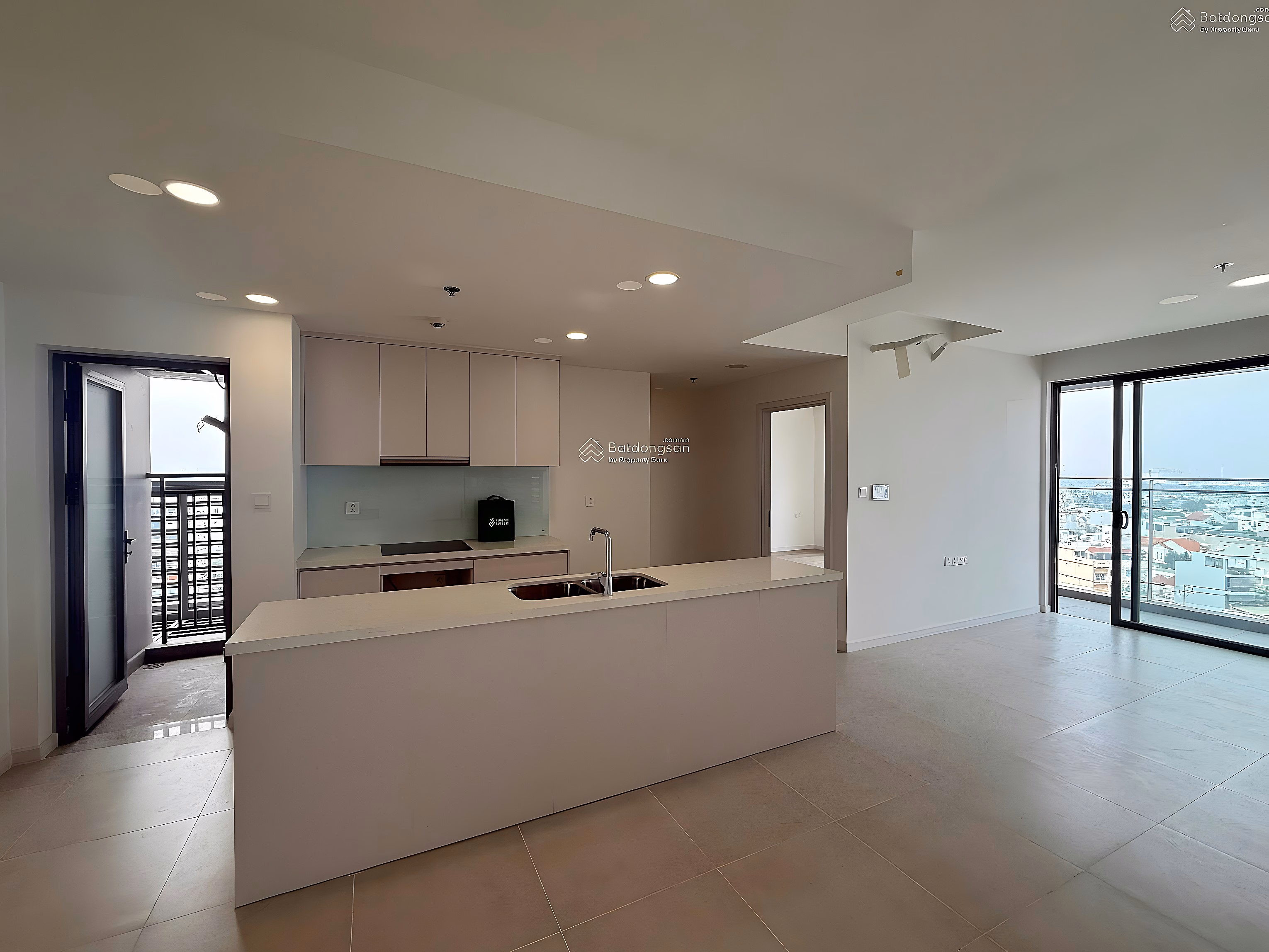 A single apartment with 3 bedrooms, 2 bathrooms, 107m2, rent for only 14 million/month, 2 bedrooms with full interior space, 14-15 million***