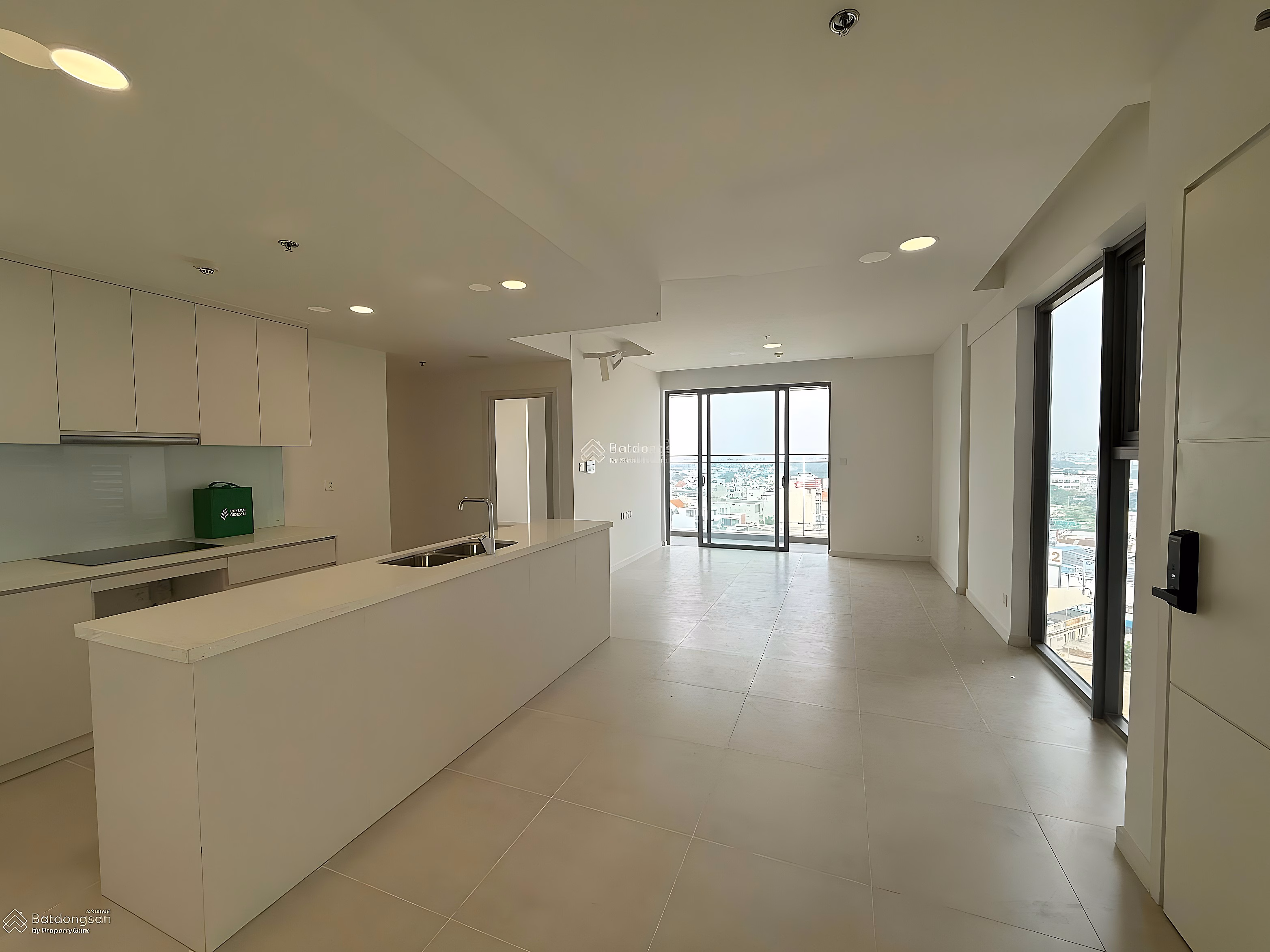 A single apartment with 3 bedrooms, 2 bathrooms, 107m2, rent for only 14 million/month, 2 bedrooms with full interior space, 14-15 million***