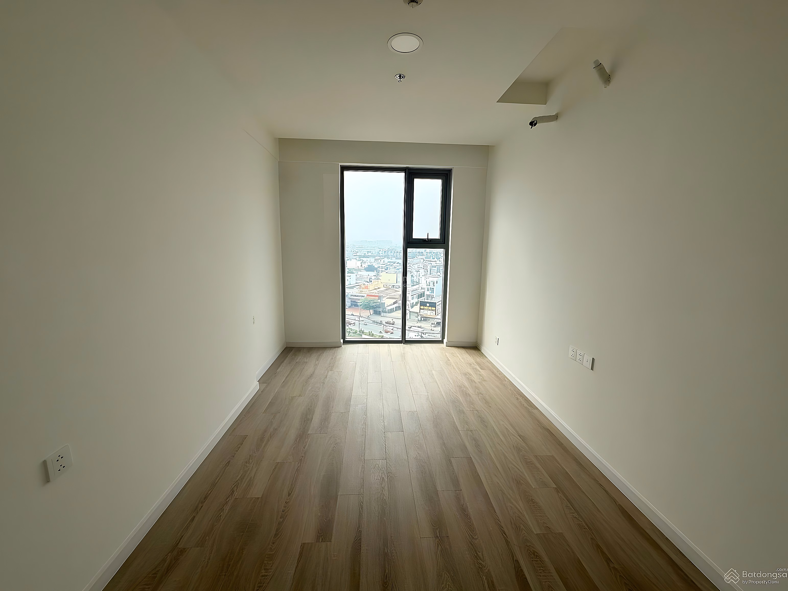 A single apartment with 3 bedrooms, 2 bathrooms, 107m2, rent for only 14 million/month, 2 bedrooms with full interior space, 14-15 million***