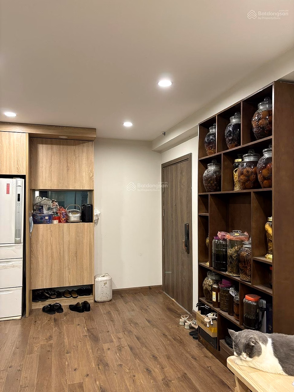 (New apartment with good price) Urgent sale of 2 bedroom/2 bathroom apartment, area 85m2, price 7 billion, middle floor - view Southeast of Thong Tan Xa CC