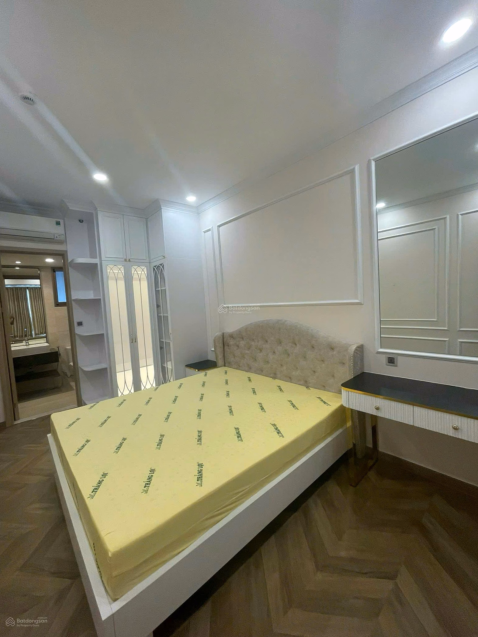 M8 Midtown 2 bedroom apartment for sale, rare location, open view, 2 sides, private village, best price on the market