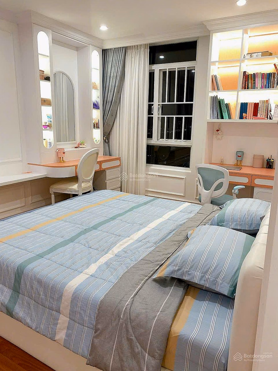 Quick sale of Giai Viet apartment 3 bedrooms 150m2 available super nice decor nice location permanent red book with shopping center