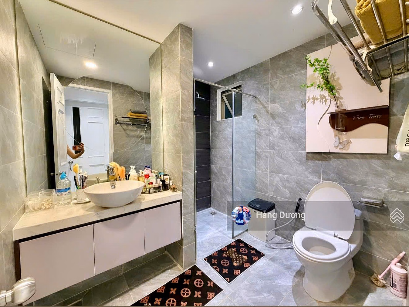 Quick sale of Giai Viet apartment 3 bedrooms 150m2 available super nice decor nice location permanent red book with shopping center