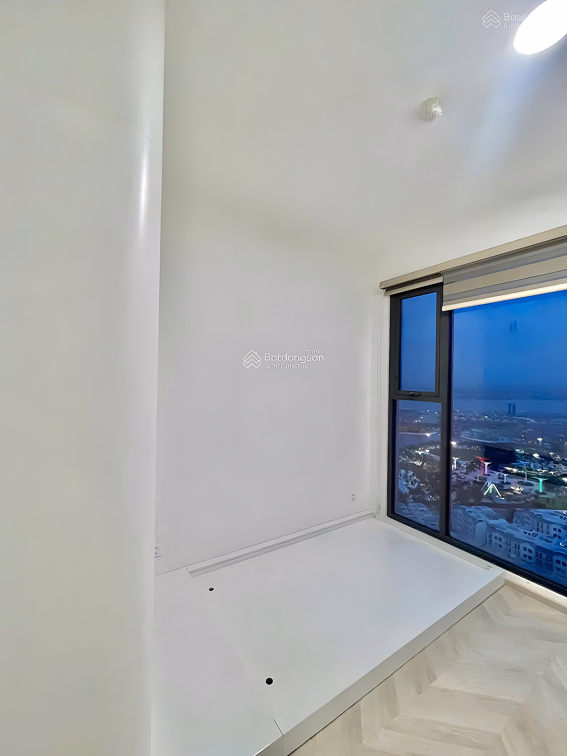 3 bedrooms for rent, fully furnished, beautiful view of 36ha park, price only 23 million Vinhomes Grand Park