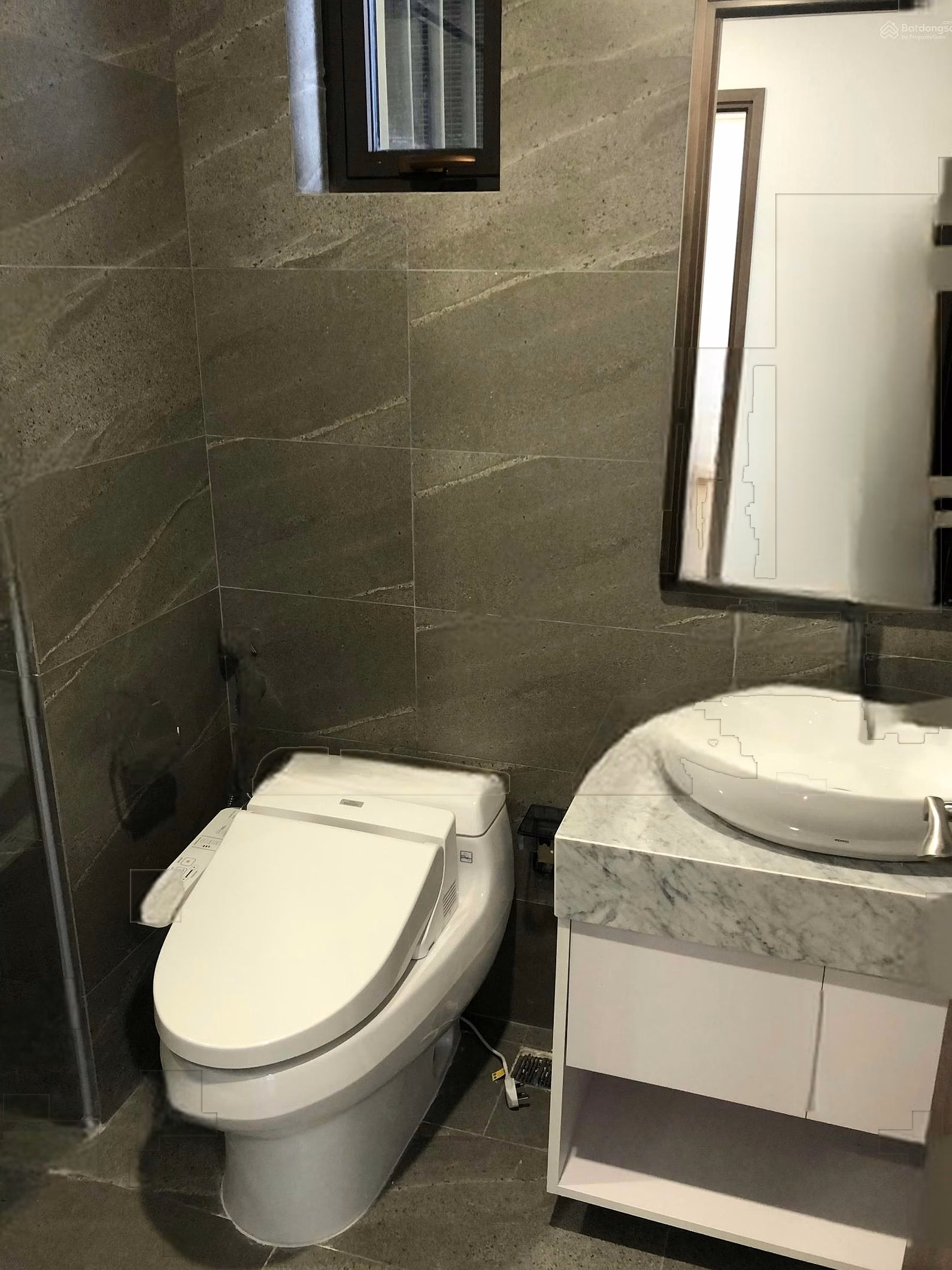 Apartment fund for transfer from 1-2-3-4 rooms | Continuously updated red books available at Green Diamond 93 Lang Ha
