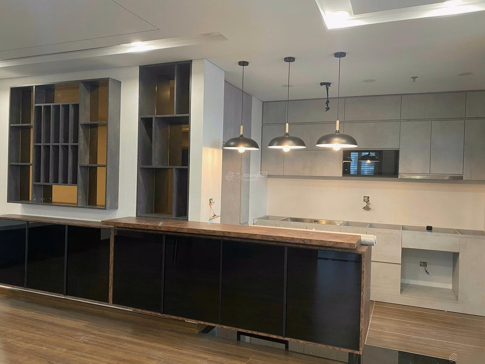 Apartment fund for transfer from 1-2-3-4 rooms | Continuously updated red books available at Green Diamond 93 Lang Ha