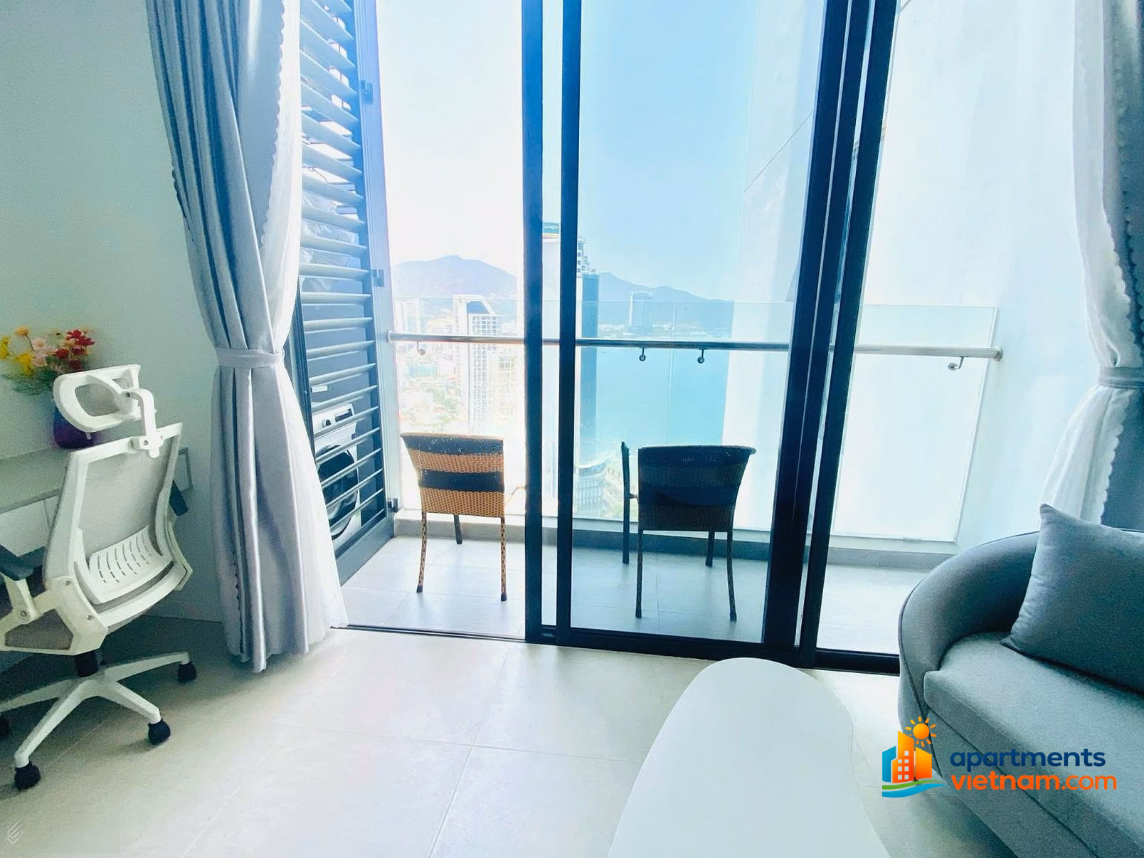 Scenia Bay Nha Trang studio apartment for urgent sale for only 3 billion 250 million with beautiful sea view interior