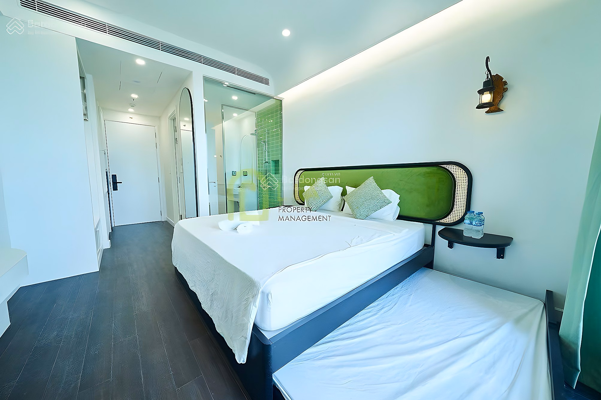 I am the owner of the Sun Grand City Hillside studio apartment for rent day - month - year, Phu Quoc Special Zone