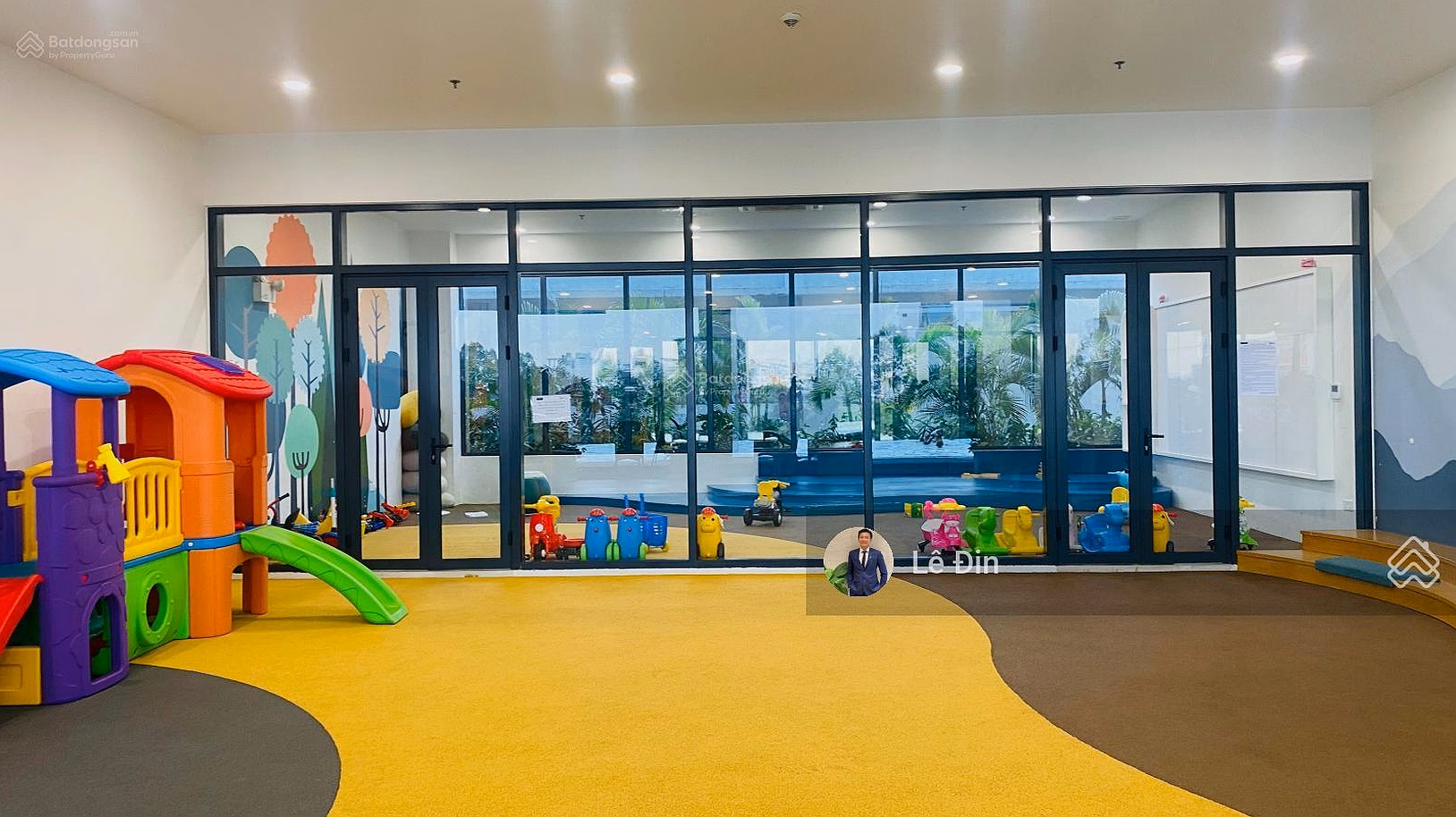 The owner lowered the price by another 5 million, 2 bedrooms Kingdom 101 floor with open view, fully furnished, just bring your suitcase and move in immediately