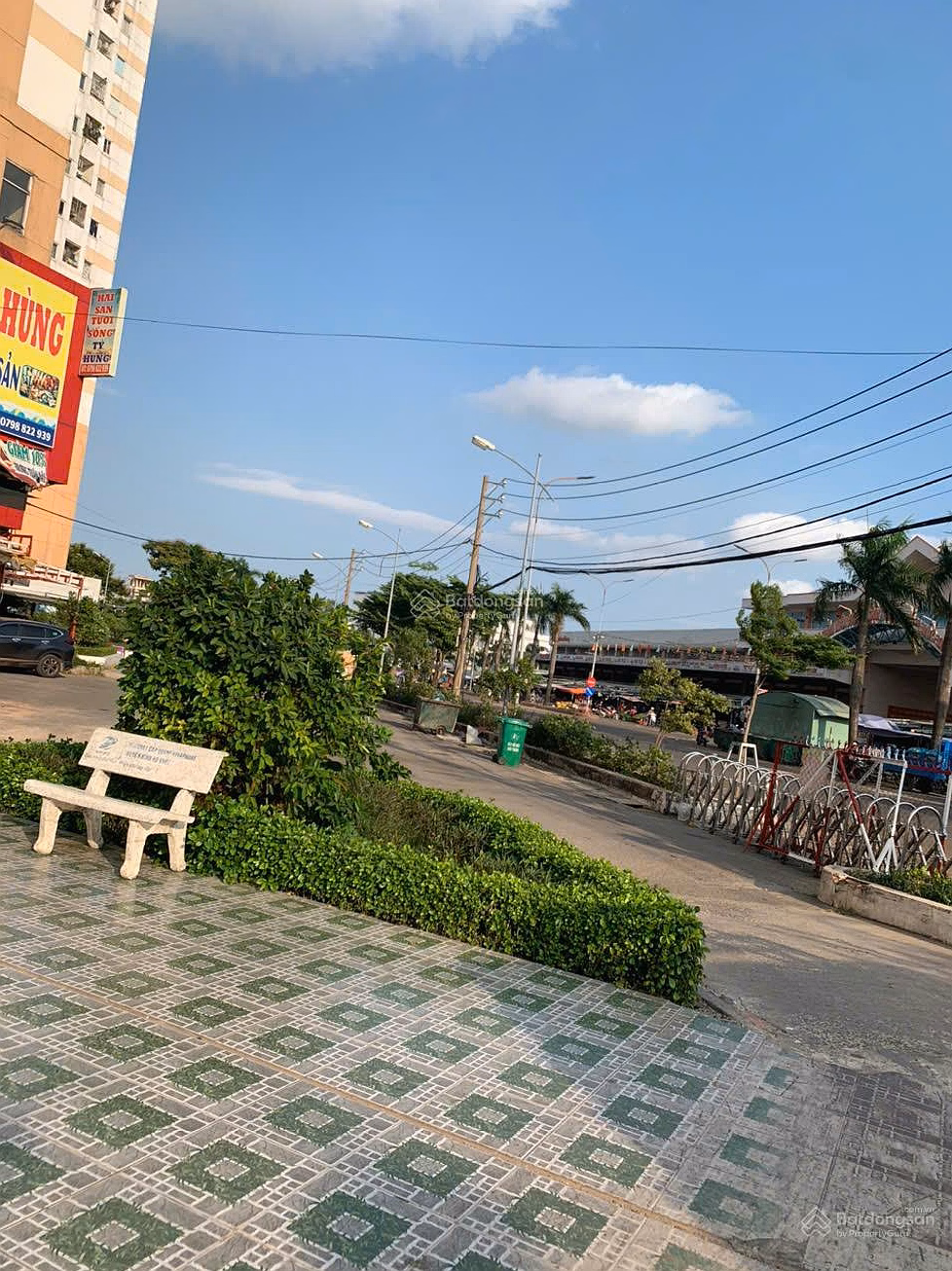 Selling HQC Hoc Mon, 1.1 billion with no fees, 51m2, 2 bedrooms, 1 bathroom, airy, full amenities