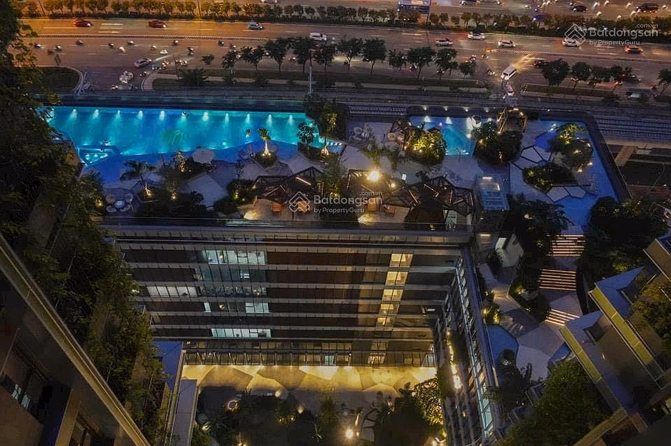 The owner needs to quickly sell the 2-bedroom Lumiere Riverside apartment for 10.8 billion on the high floor***