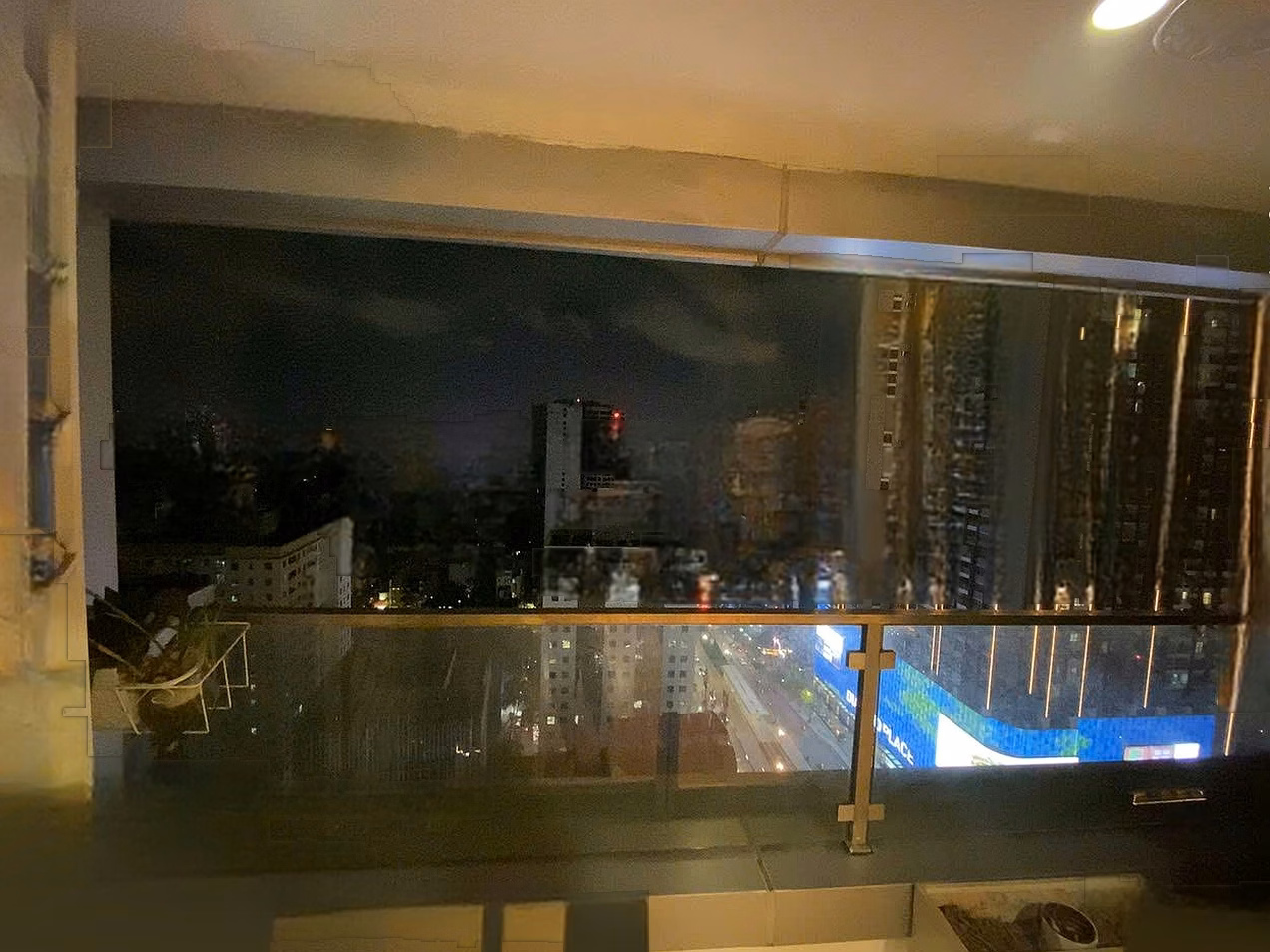 Beautiful apartment for rent in Diamond Flower Tower - Hoang Dao Thuy, 3 bedrooms fully furnished, only 21 million/month