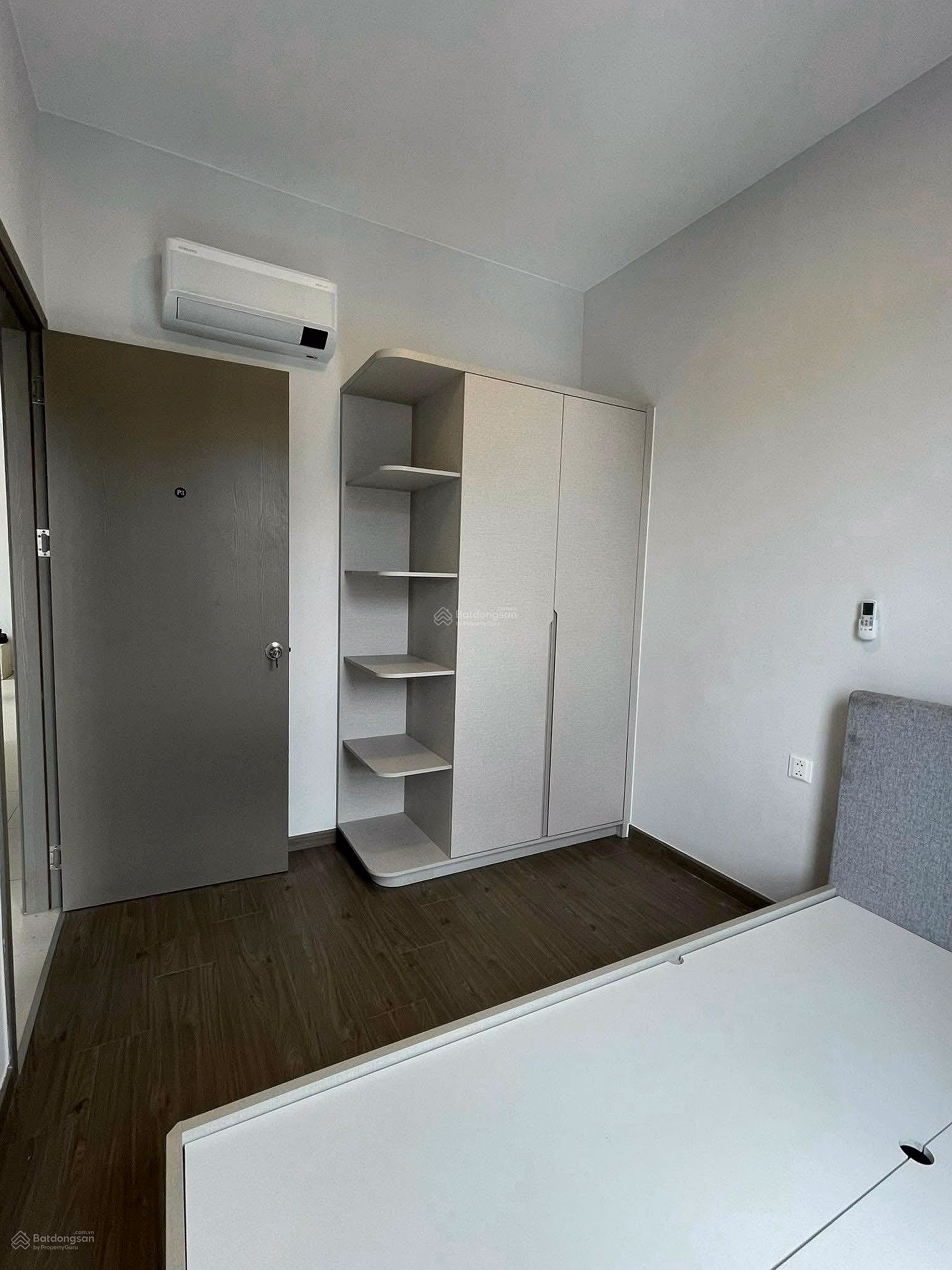 Apartment for rent 60m2 (2 bedrooms + 2 bathrooms) price 7.3 million/month including bed, wardrobe, air conditioner, washing machine, refrigerator