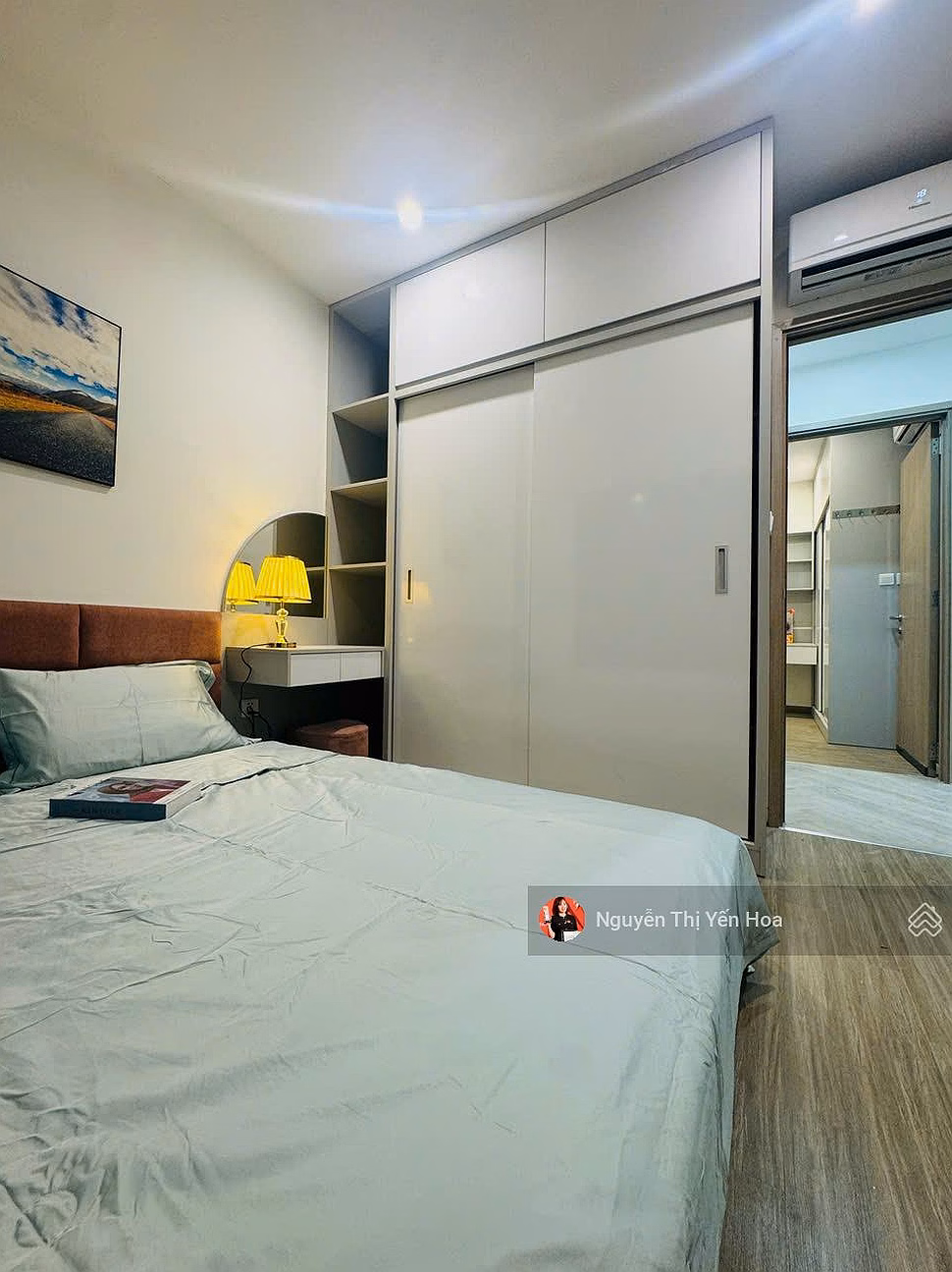 The owner wants to urgently sell a 2N2W apartment on the corner of building S1.06 Vinhomes OCP. Beautiful, airy view, fully furnished as in the photo