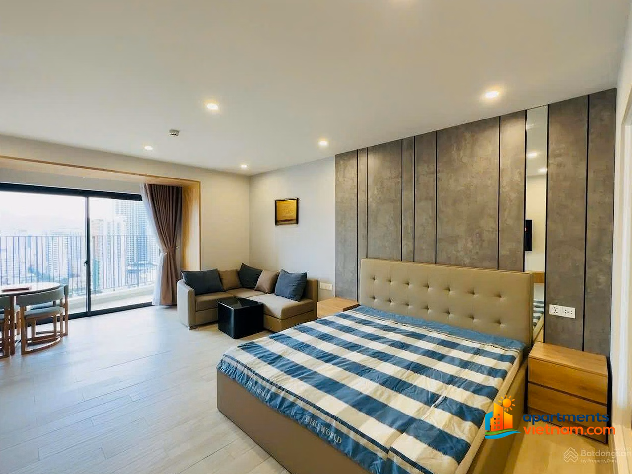 Selling a South building facing North, straight to the sea, priced at 5,250 billion***