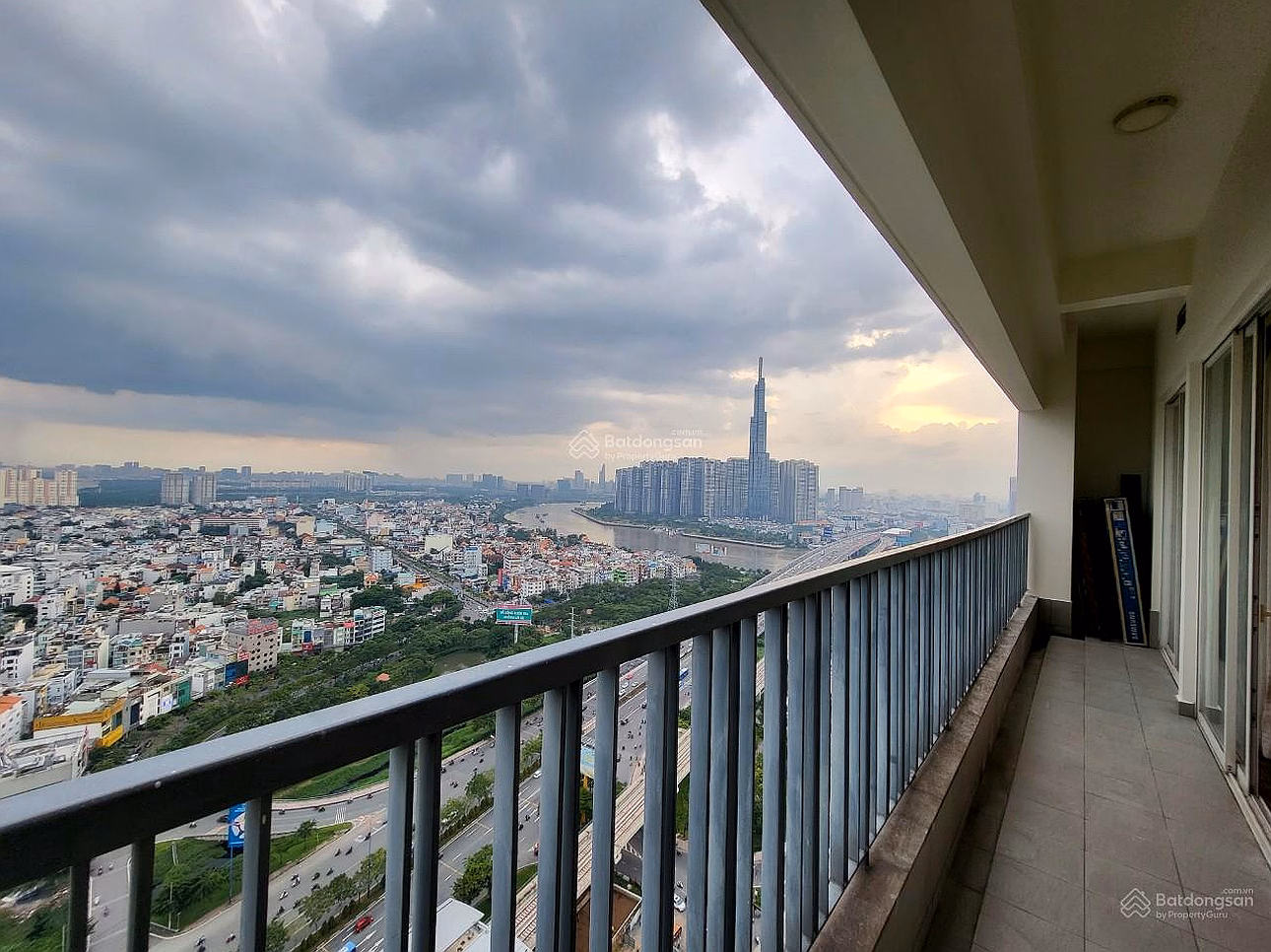 3 bedroom apartment for sale - Thao Dien Pearl 136m2 - extremely beautiful view