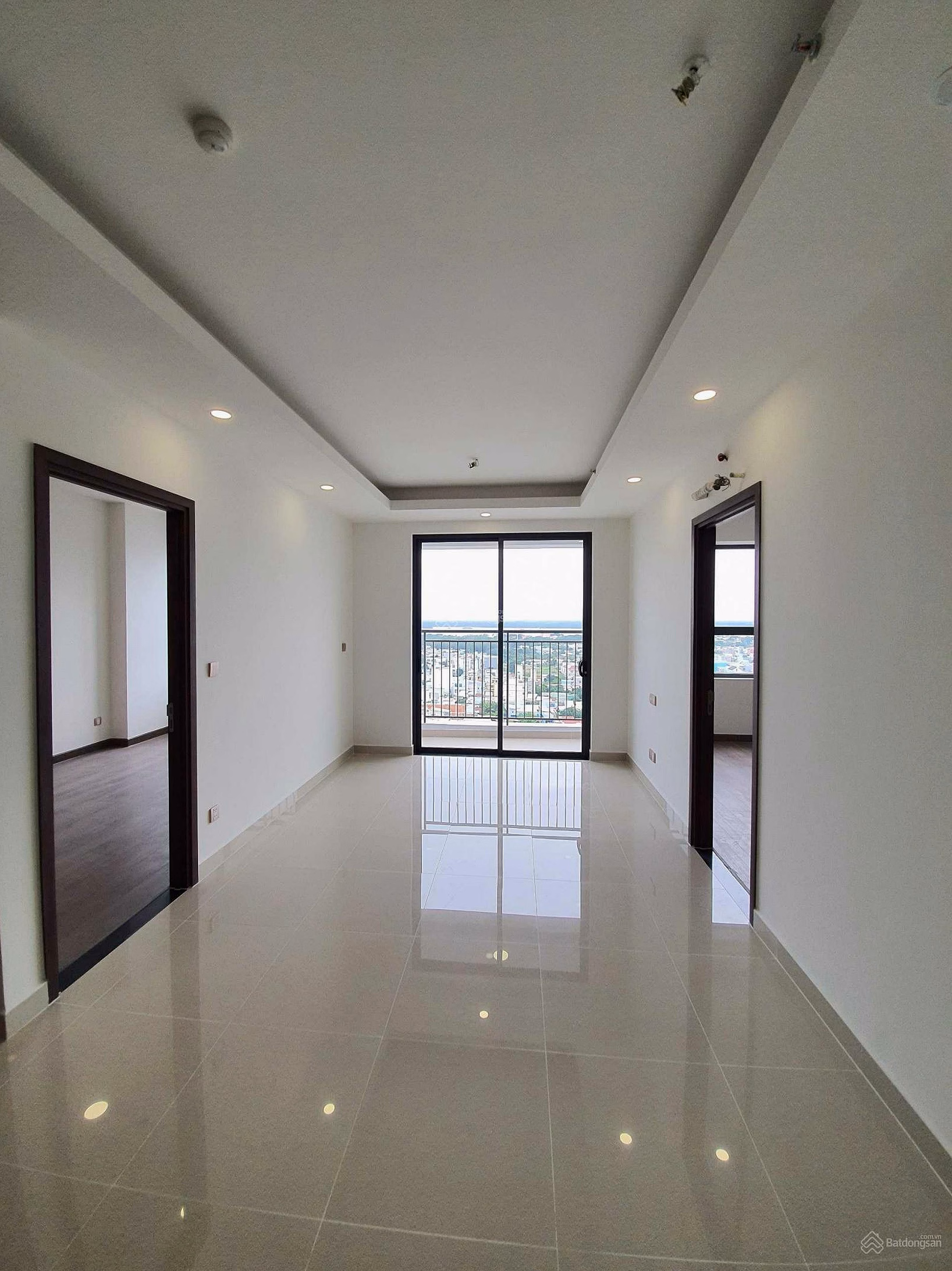 Urgent sale of 3 bedroom apartment in District 7 - Metro Line - Q7 Boulevard