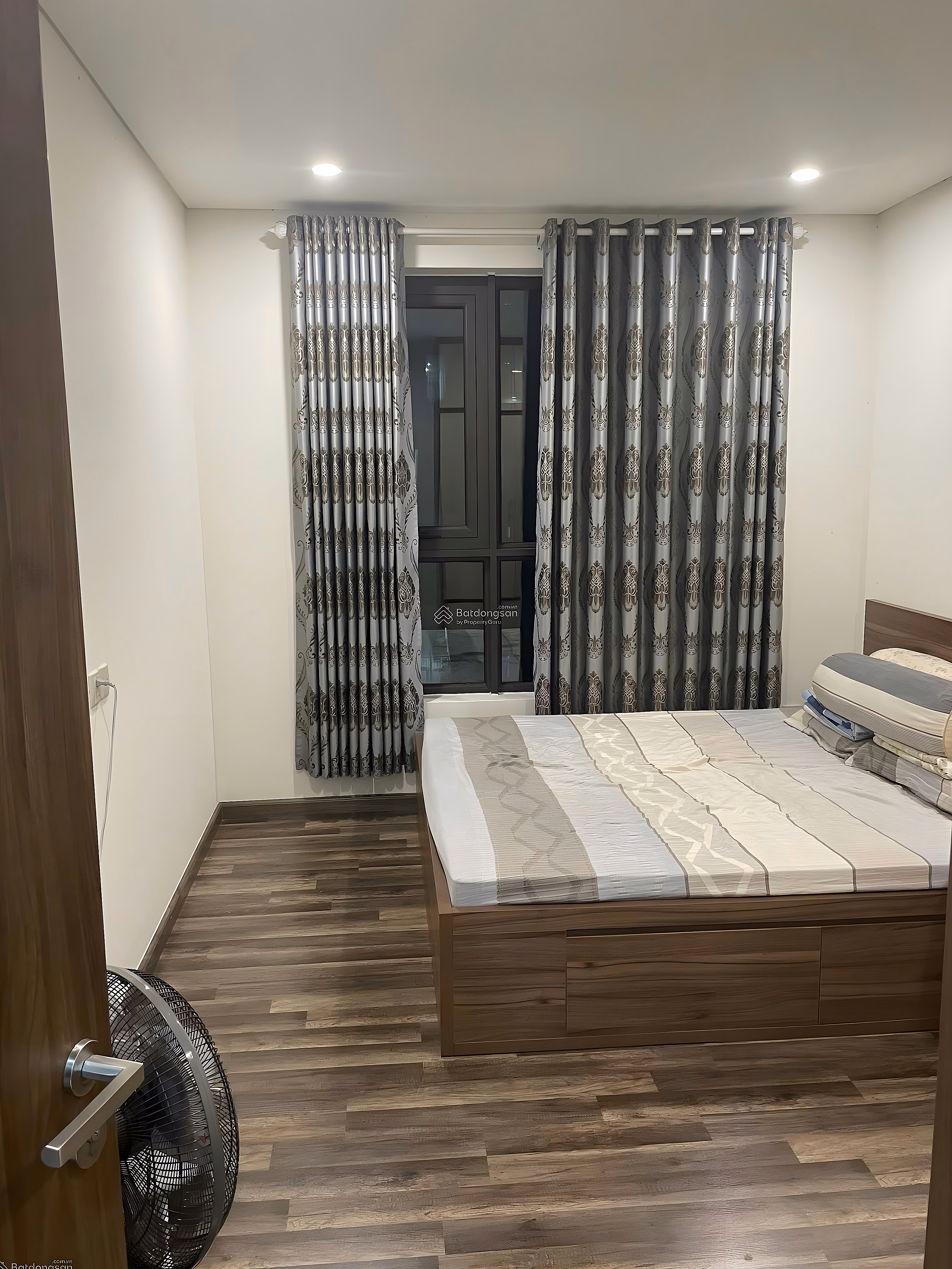 Directly with the owner, rent the apartment at HaDo Centrosa District 10, only from 17 million, 53m2, 1bedroom+, 1WC