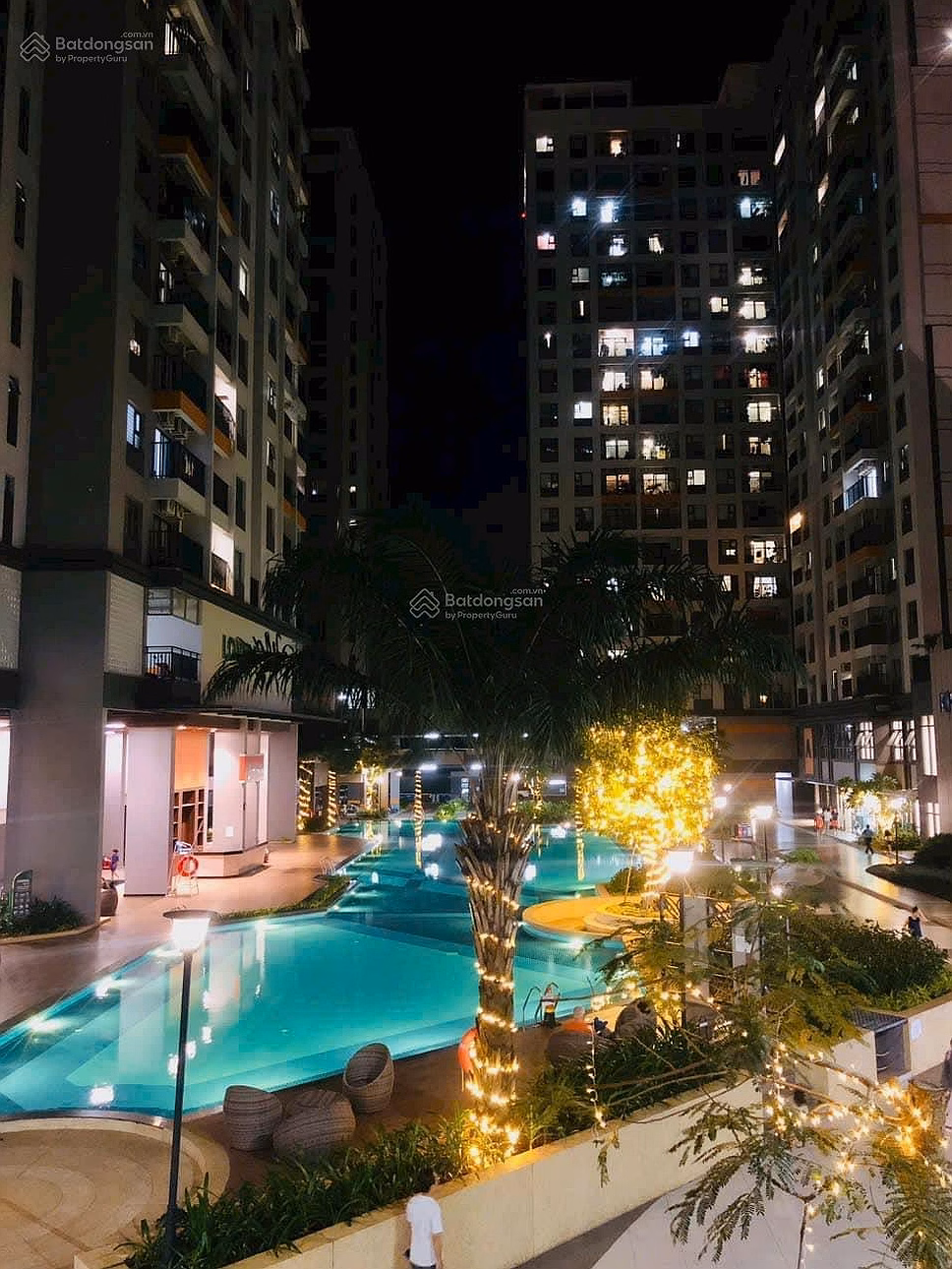 Quick sale corner apartment with 3 bedrooms + 2 bathrooms with pink book Lovera Vista - furnished pool view - price 3.65 billion