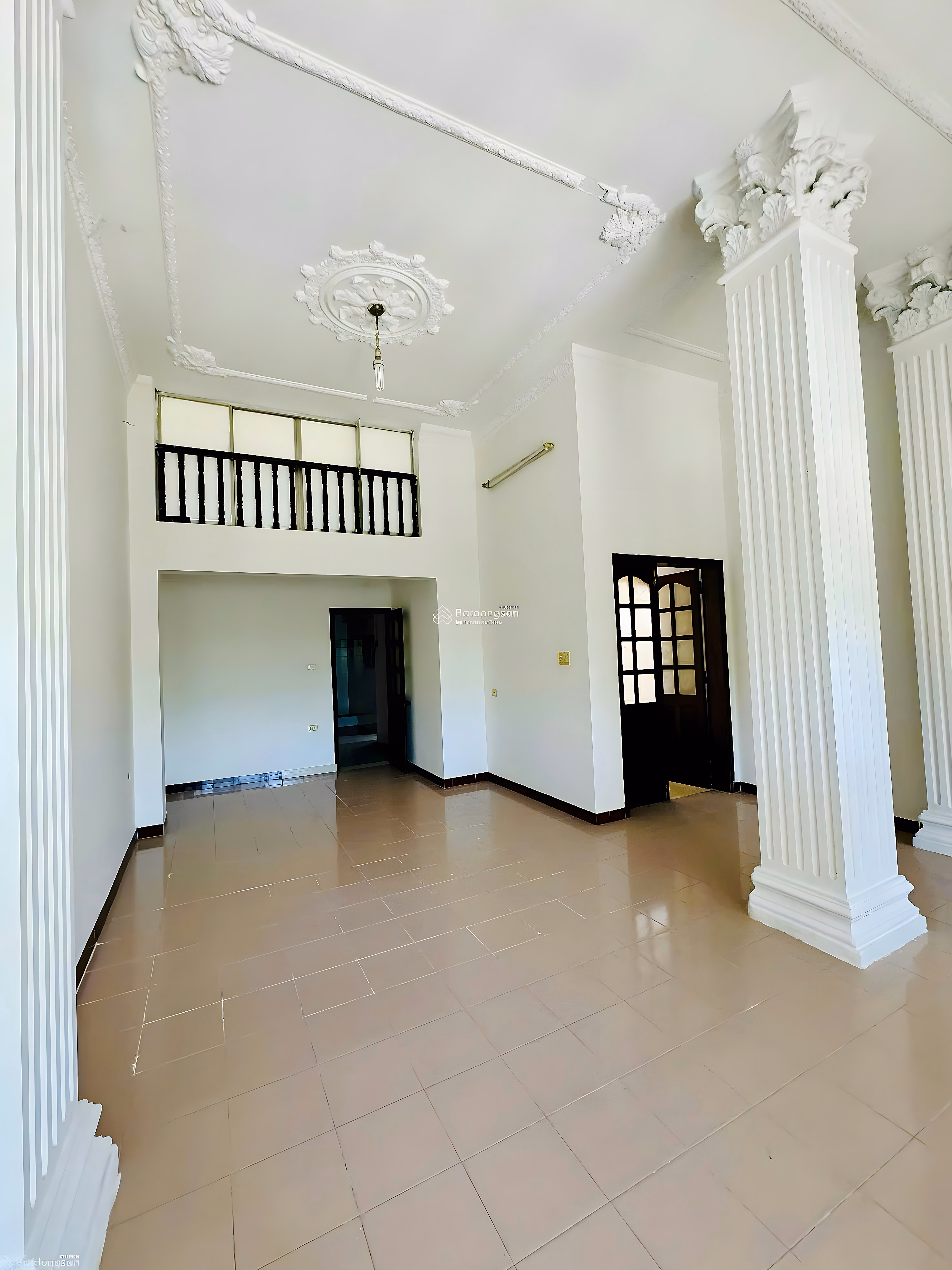 House for rent in front of Le Hong Phong near intersection 5, VT, 5 floors, 7 bedrooms, price 40 million, TL