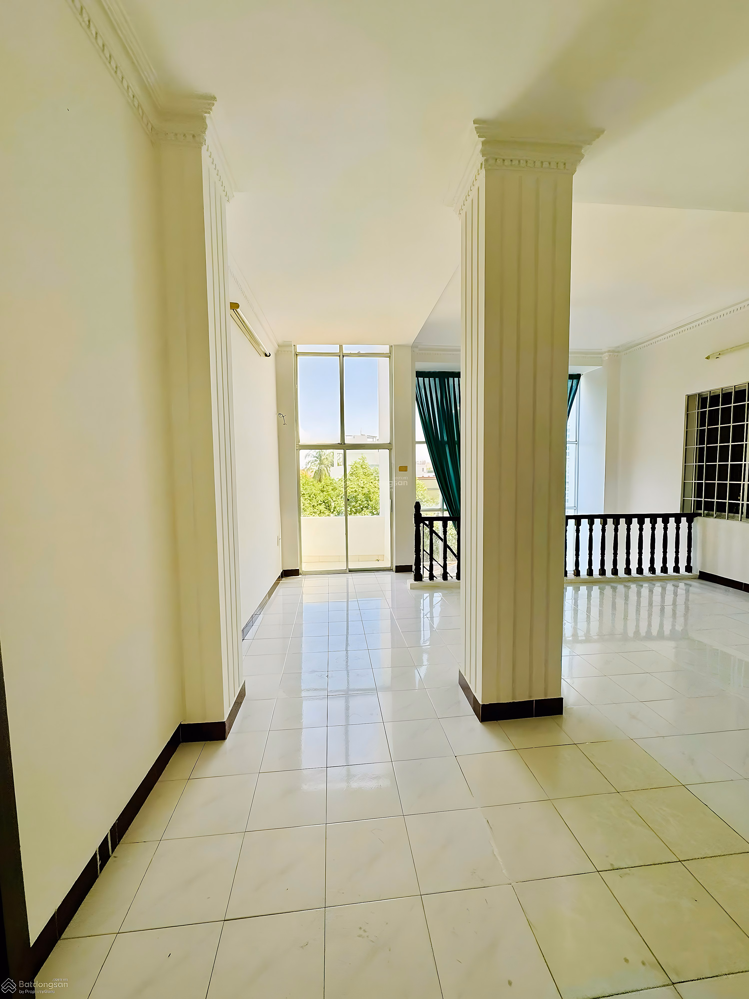 House for rent in front of Le Hong Phong near intersection 5, VT, 5 floors, 7 bedrooms, price 40 million, TL