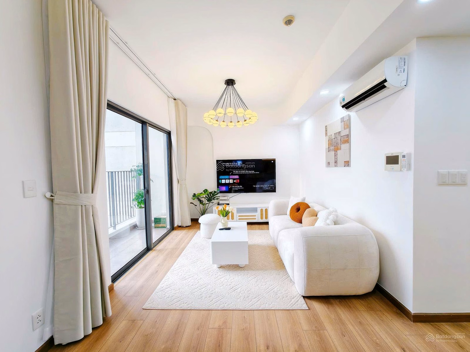 Thuy specializes in shopping carts for Masteri 1-bedroom, 2-bedroom apartments - luxury interiors, cheap prices, details below
