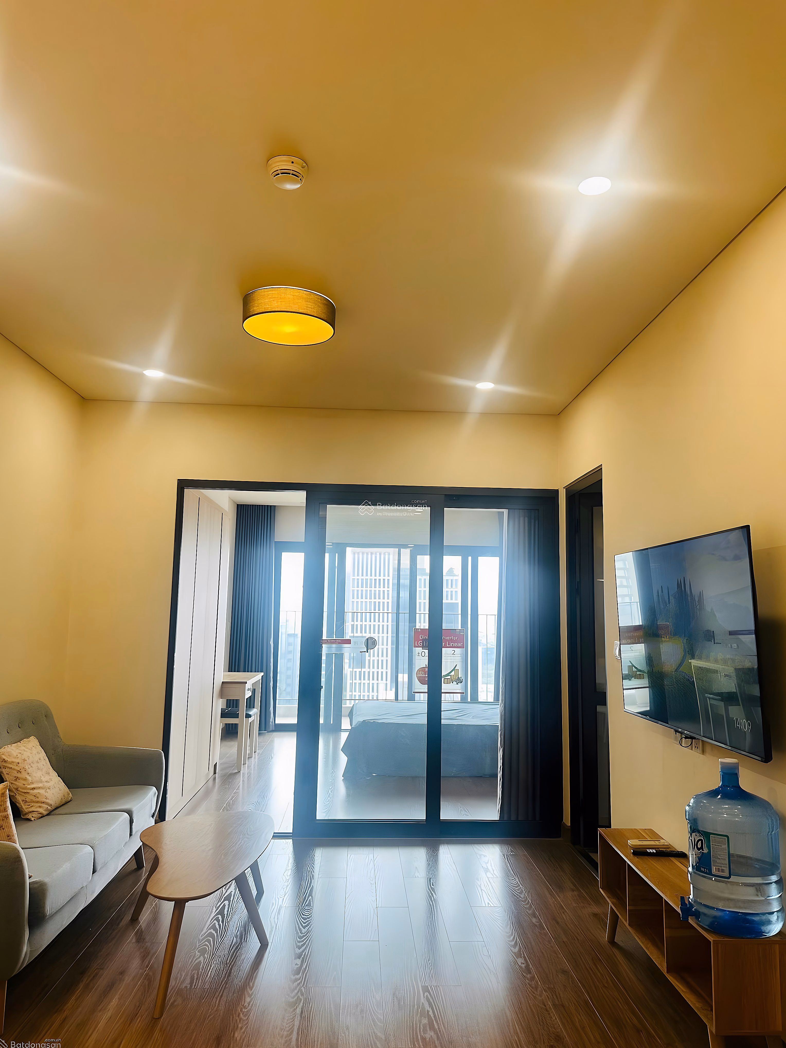 Real price for sale Home City 177 Trung Kinh. 70m2 price 7 billion 2N 2W. Includes fully furnished books