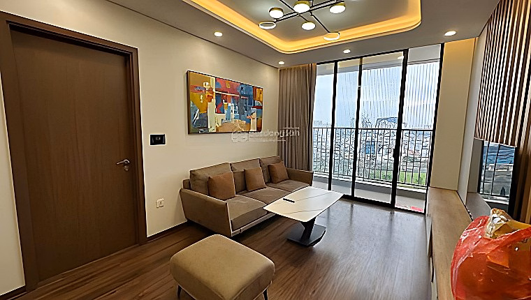 Apartment for rent urgently 133m2, 4 bedrooms, 3 bathrooms fully furnished Ngoai Giao Doan Building N01T1***