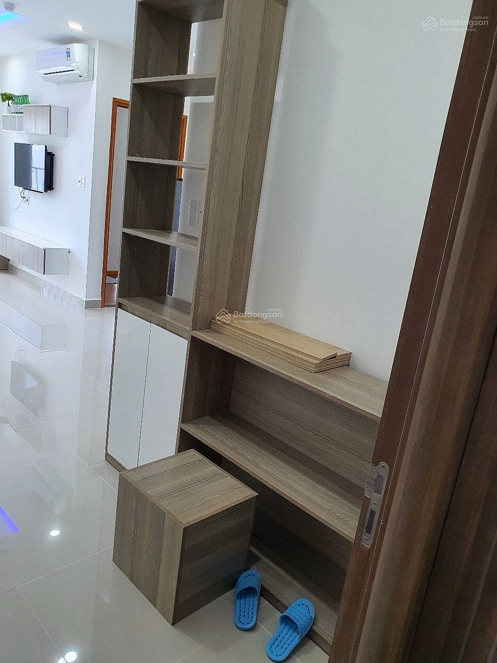 Apartment for sale on the corner of 72m2 at Orchid Park, with furniture included Nguyen Luong Bang, Nha Be, 3 billion