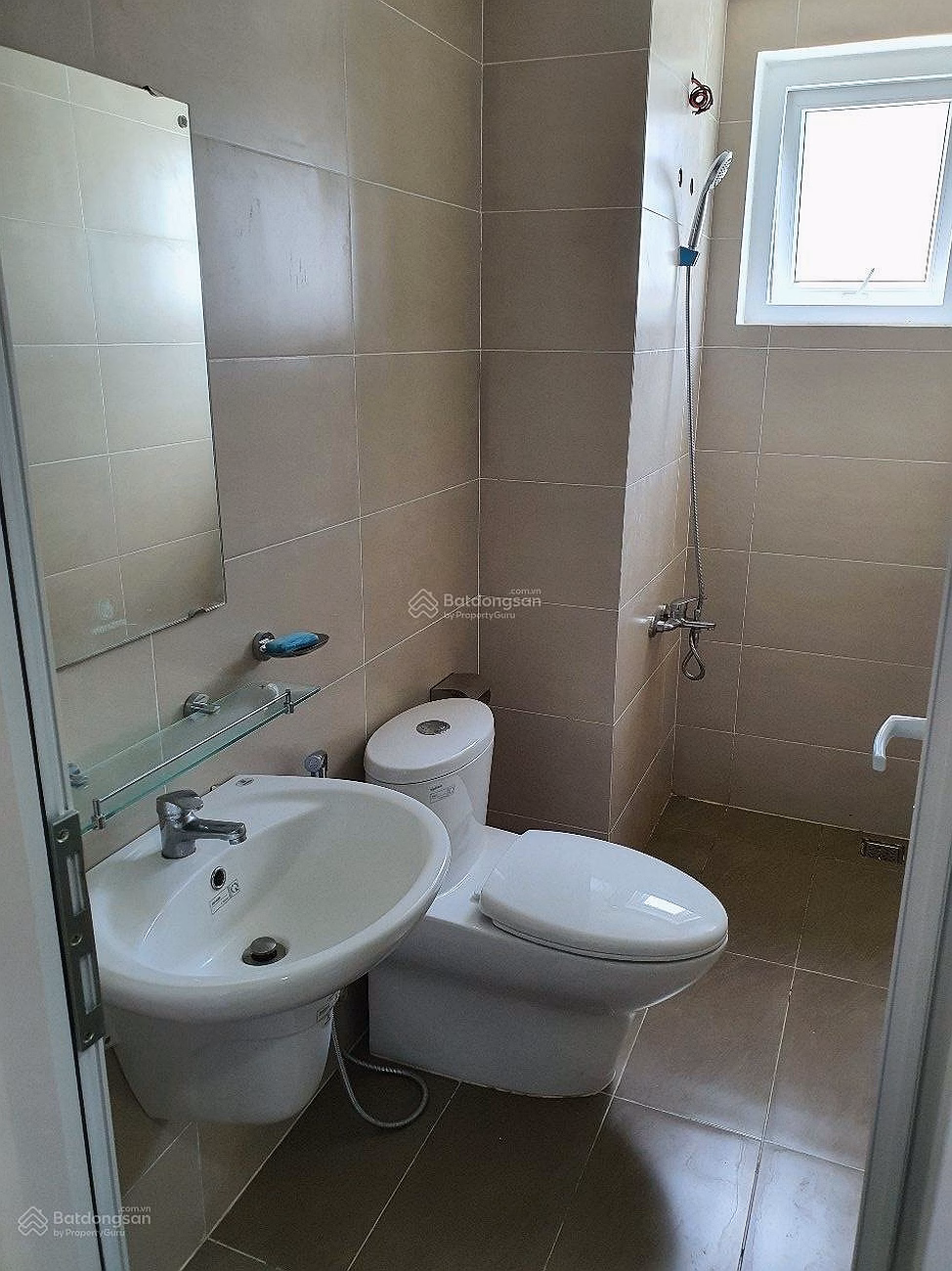 Apartment for sale on the corner of 72m2 at Orchid Park, with furniture included Nguyen Luong Bang, Nha Be, 3 billion