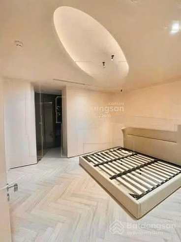 Gold Tower 275 Nguyen Trai 141m² 3 bedrooms 2 bathrooms price 13 billion - fully furnished BC Southeast