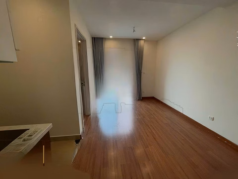 Luxury apartment for rent at GoldSeason 47 Nguyen Tuan, 3 bedrooms, price only 16 million/month