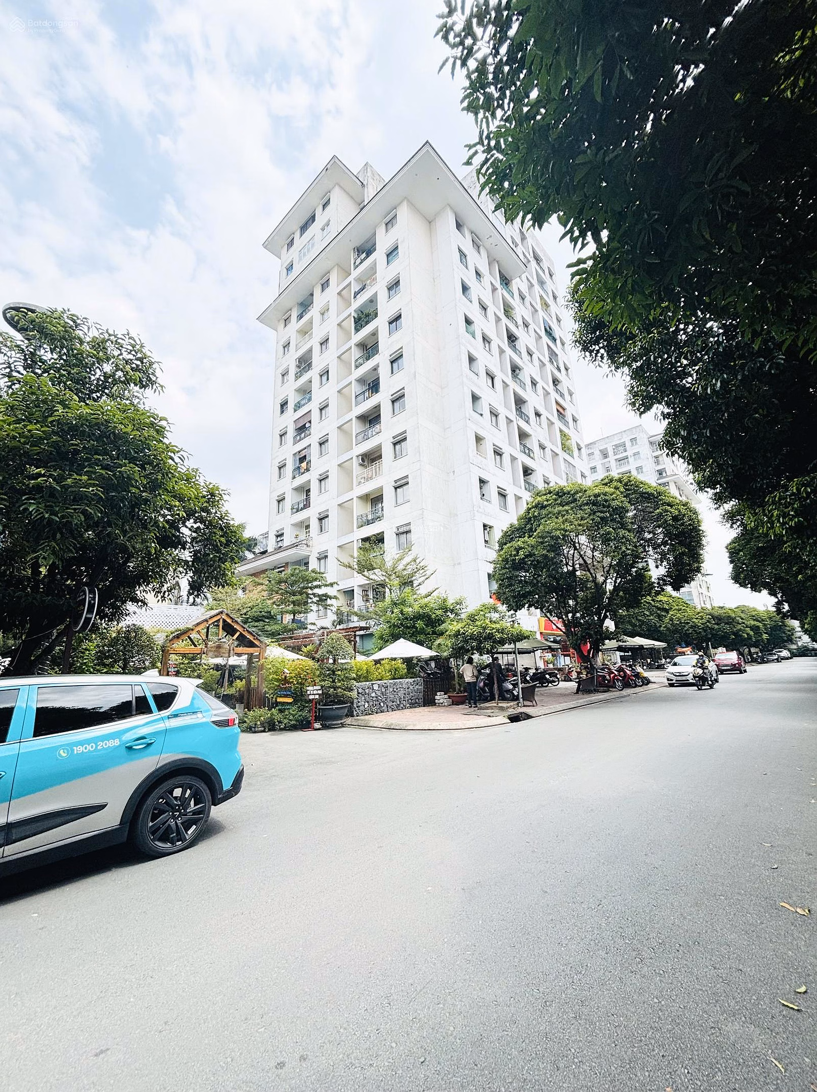 Apartment in District 11 near Dam Sen, bordering District 10, Tan Binh, Tan Phu, 66m2, only 3.45 billion, handbook 0938 030 ***