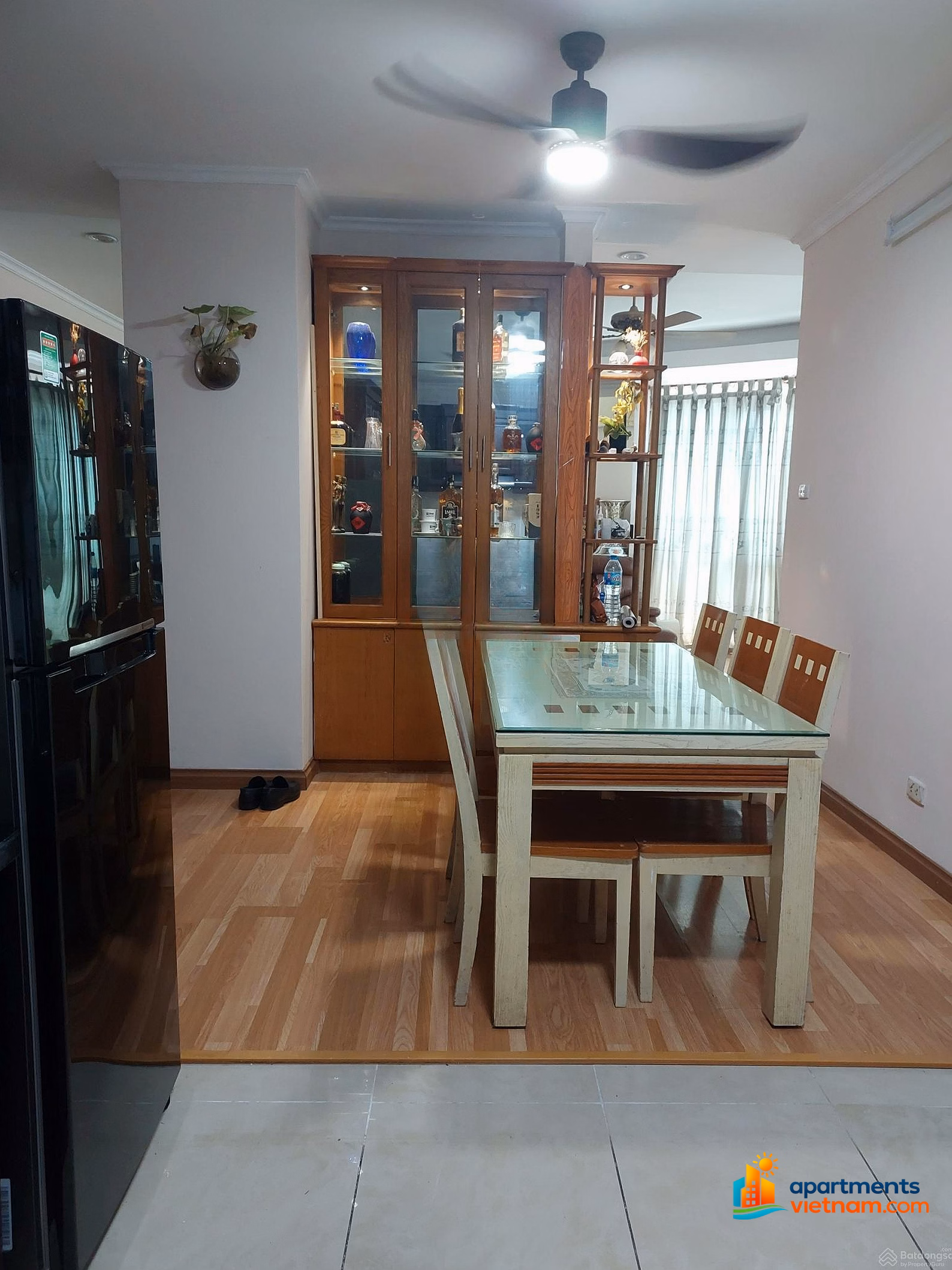 Hacisco Apartment is rented by the owner. Rs.1604. 3 bedrooms, 2 bathrooms, area. 115m², Dong Da, Hanoi