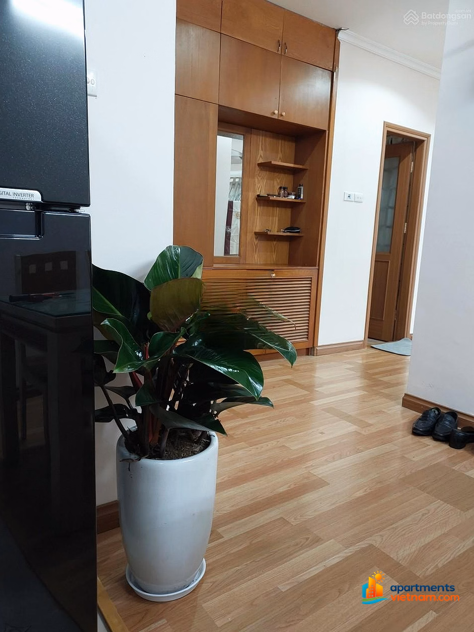 Hacisco Apartment is rented by the owner. Rs.1604. 3 bedrooms, 2 bathrooms, area. 115m², Dong Da, Hanoi